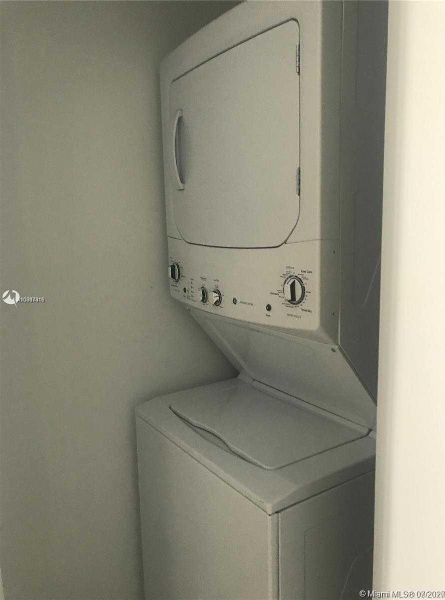 Imagen de Pequeño Objeto