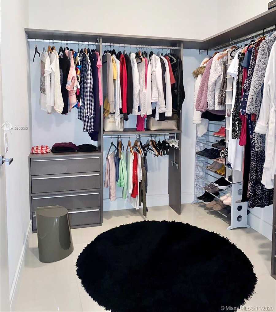 Imagen de Pequeño Objeto