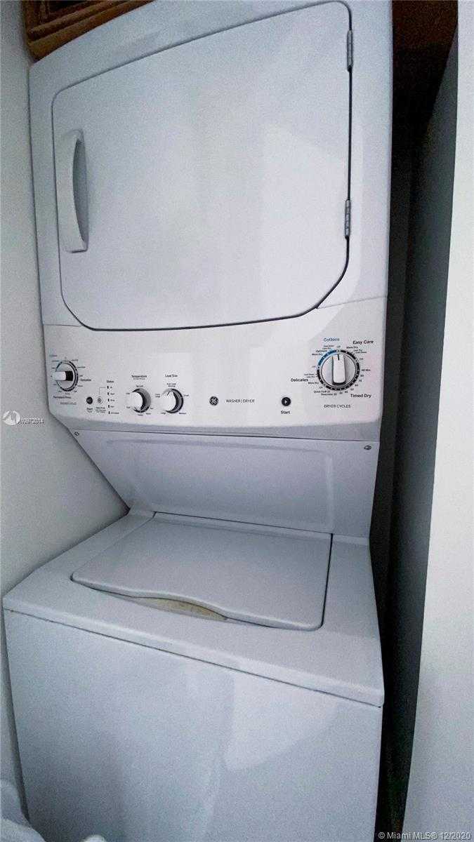 Imagen de Pequeño Objeto