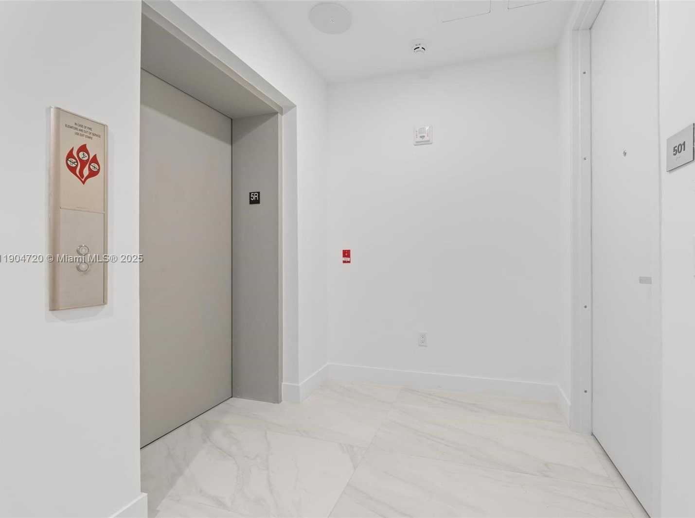 Imagen de Pequeño Objeto