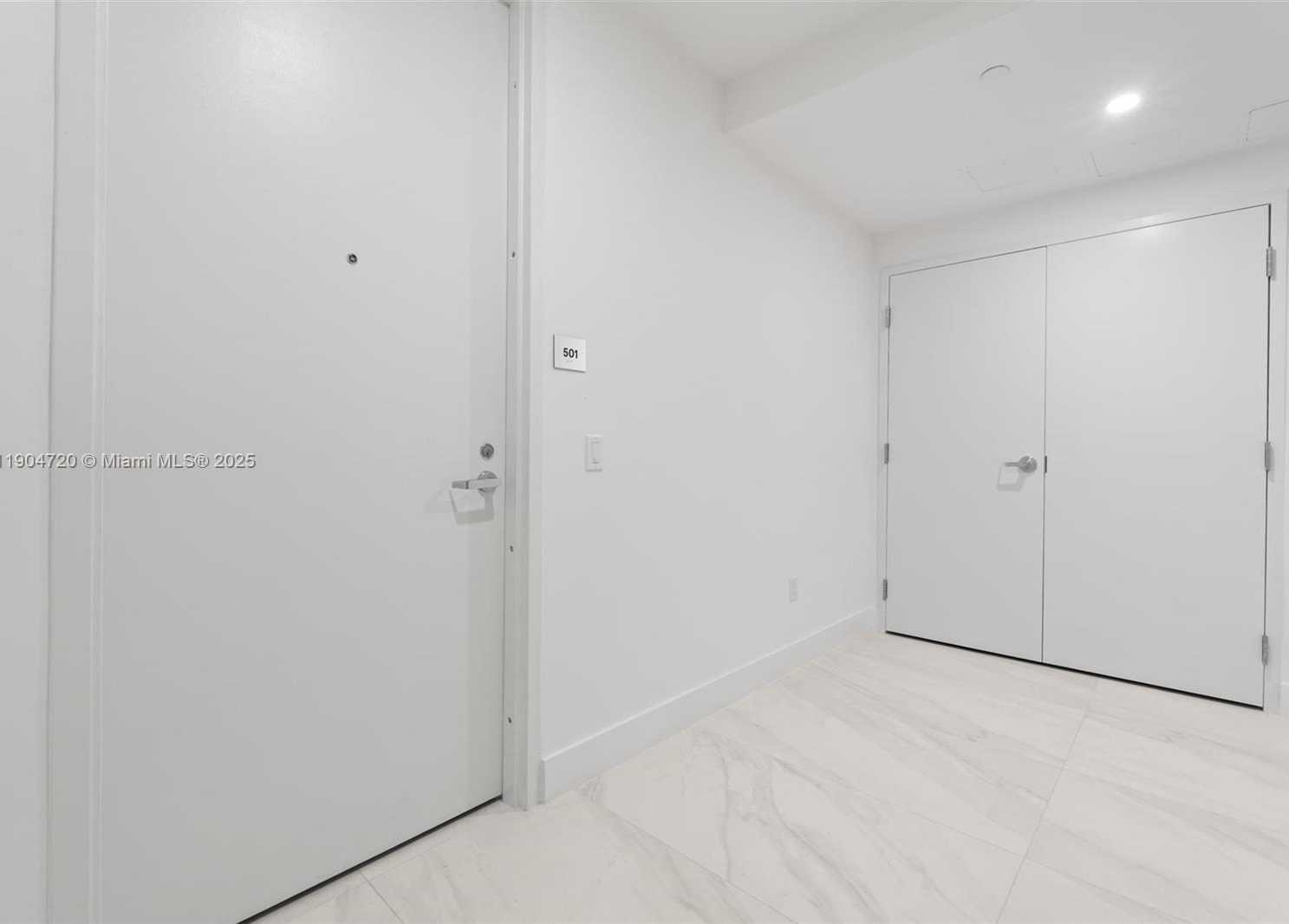 Imagen de Pequeño Objeto