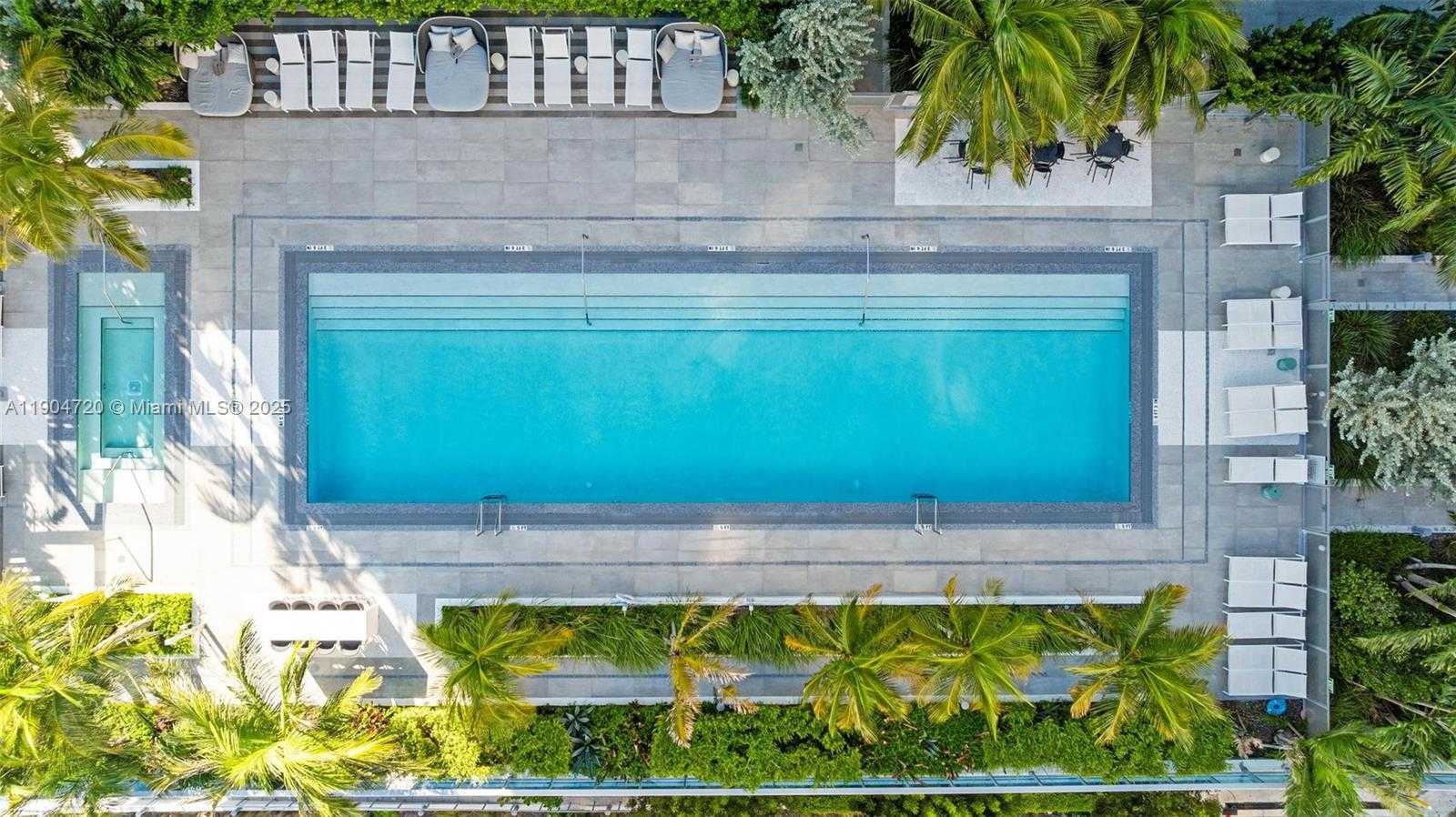 Imagen de Pequeño Objeto