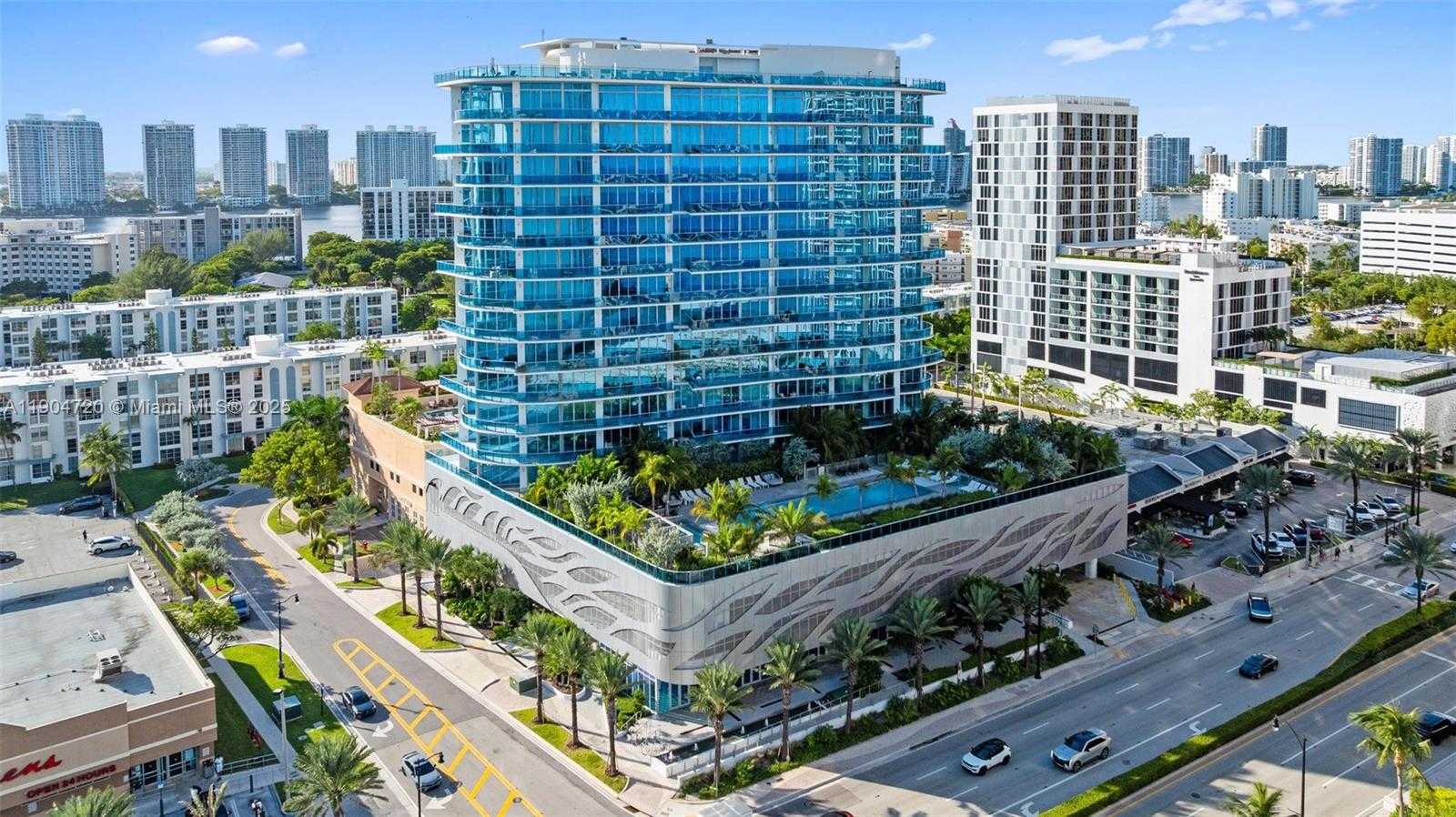 Imagen de Pequeño Objeto