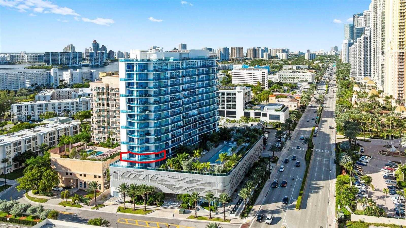 Imagen de Pequeño Objeto