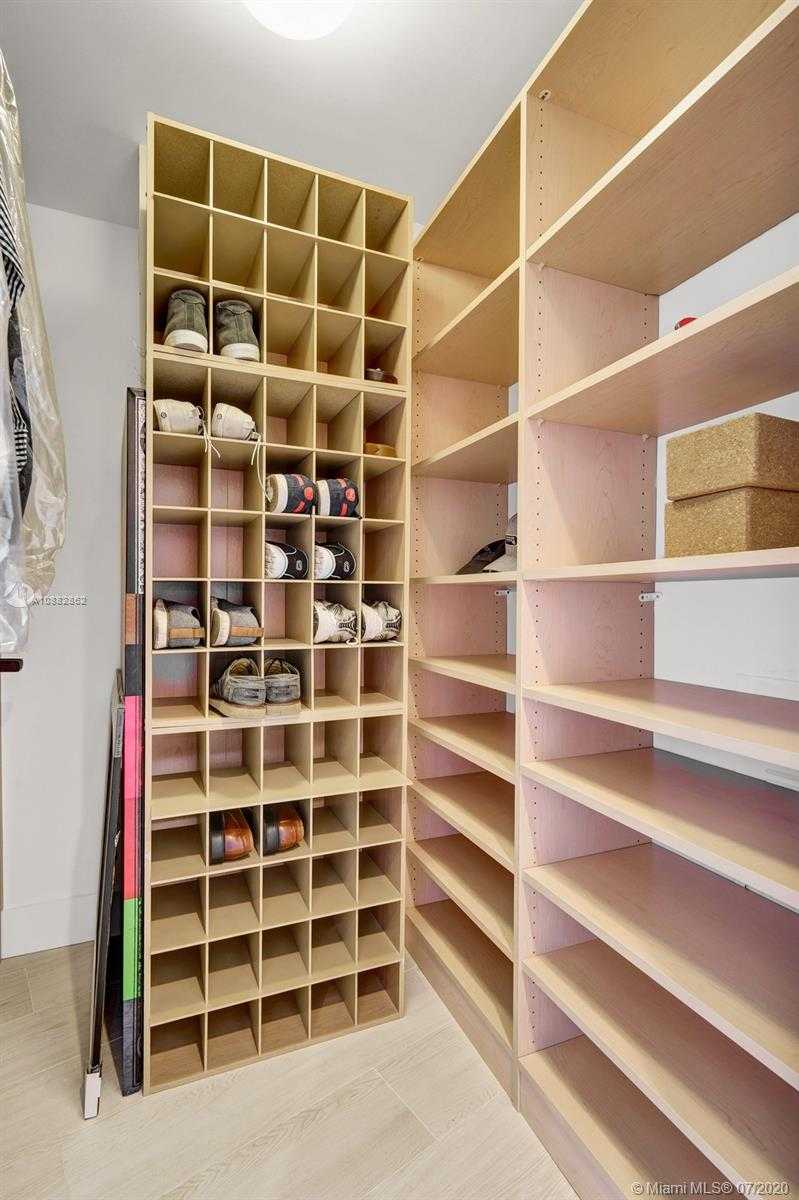 Imagen de Pequeño Objeto