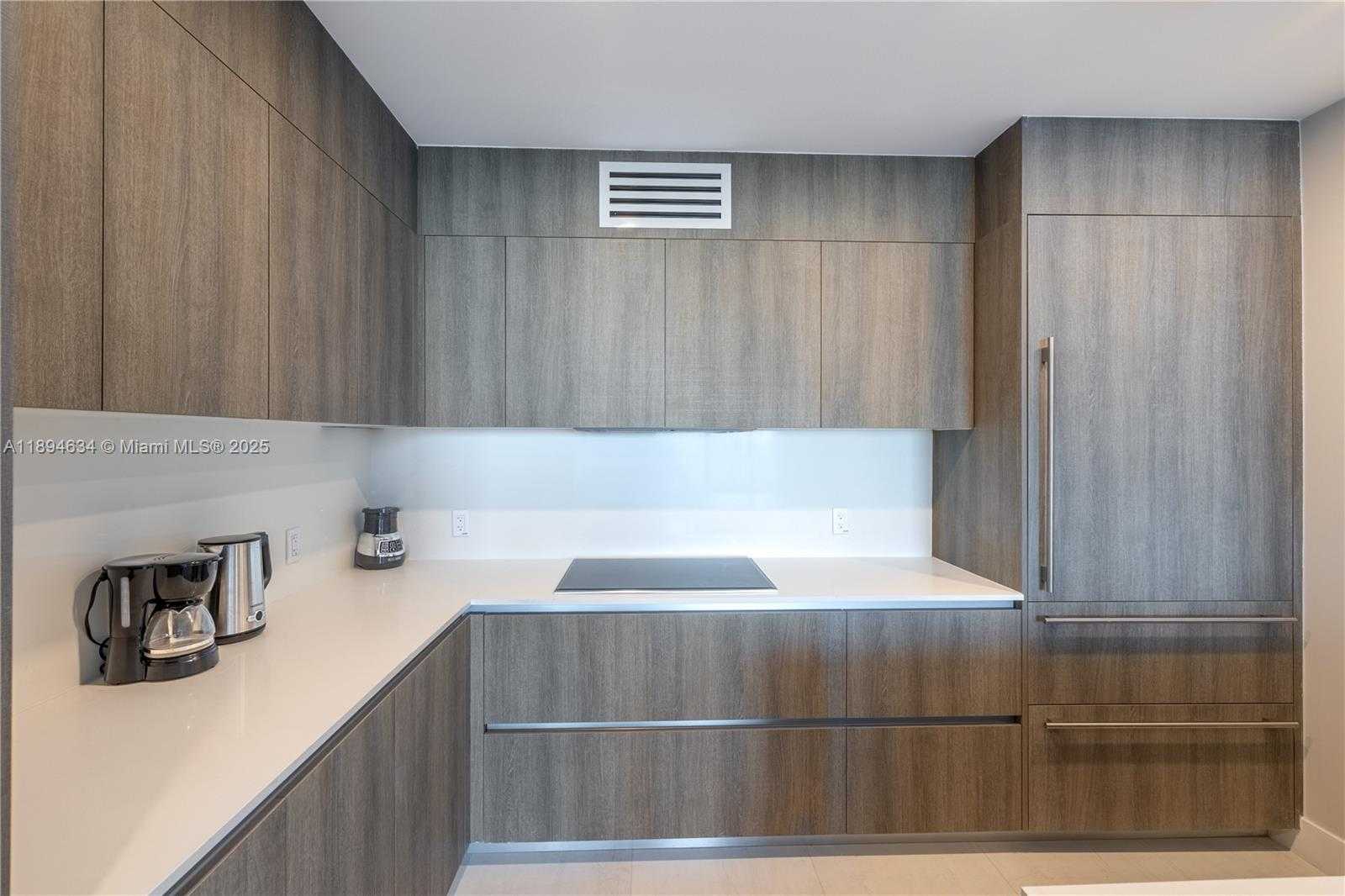 Imagen de Pequeño Objeto