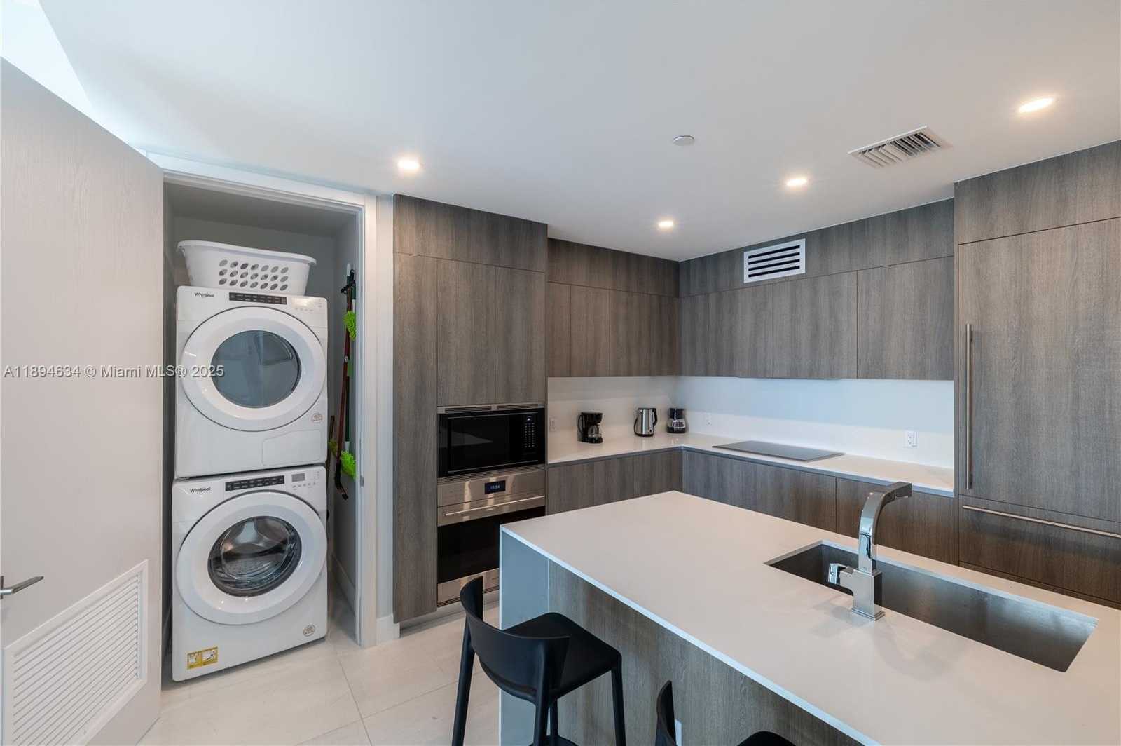 Imagen de Pequeño Objeto