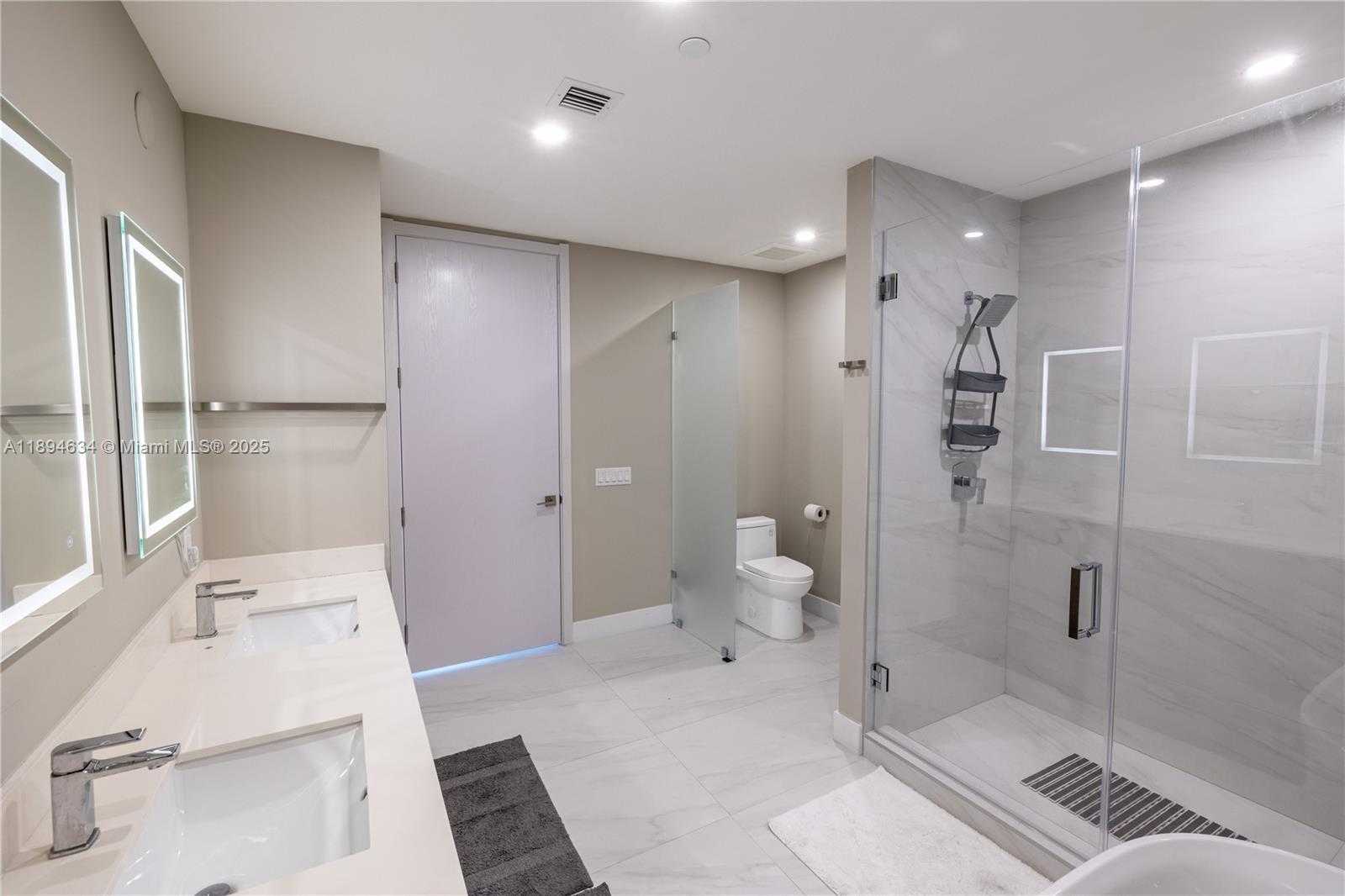 Imagen de Pequeño Objeto