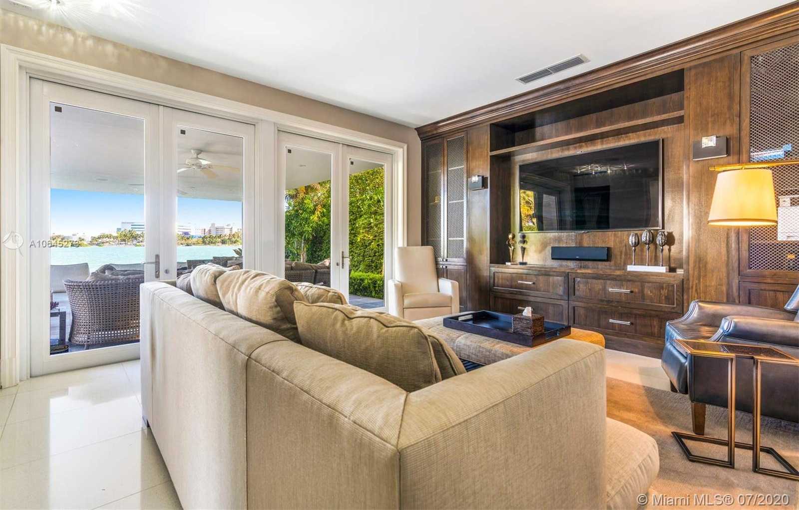 Small Image of 1475 NORTH VIEW DR, Miami Beach Number 16
