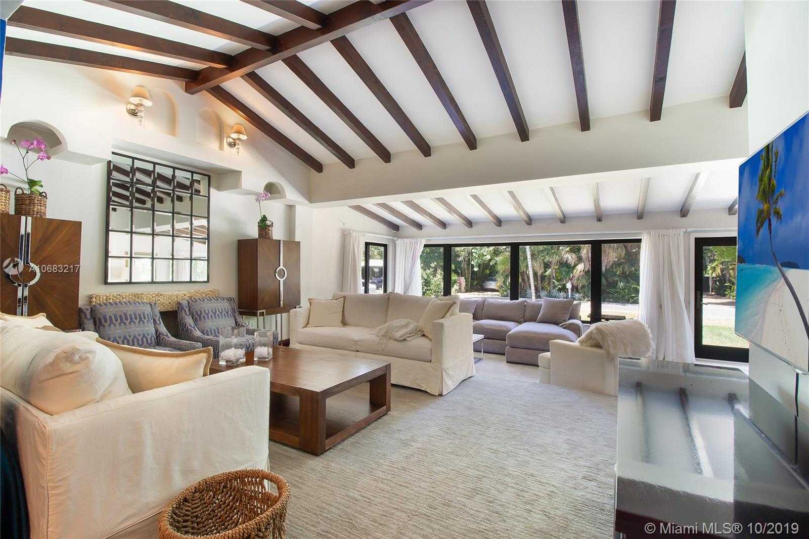 Small Image of 230 N Hibiscus Dr, Miami Beach, FL 33139, USA Number 11