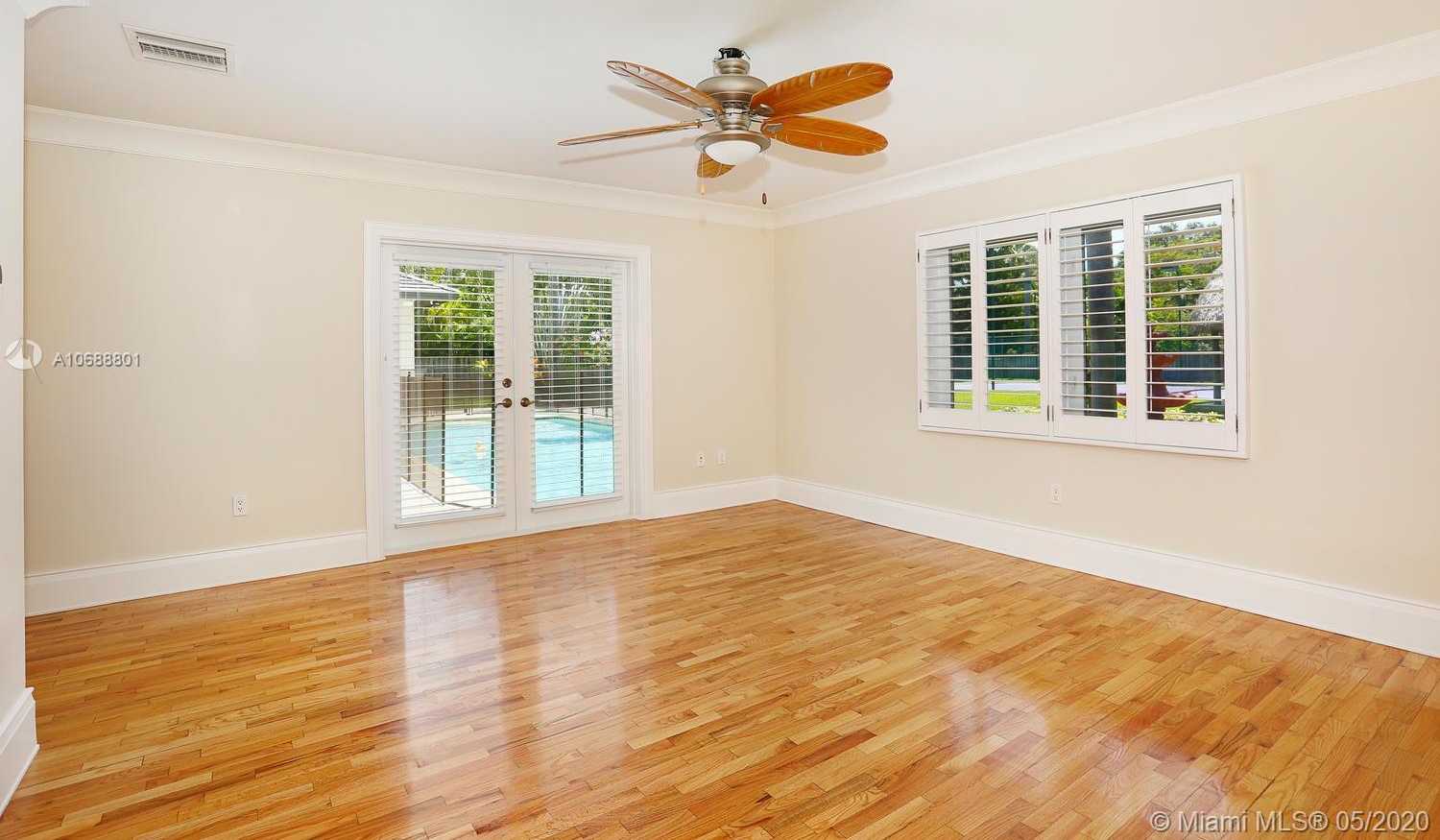 Small Image of 13471 SW 62nd Ave, Pinecrest, FL 33156, USA Number 28
