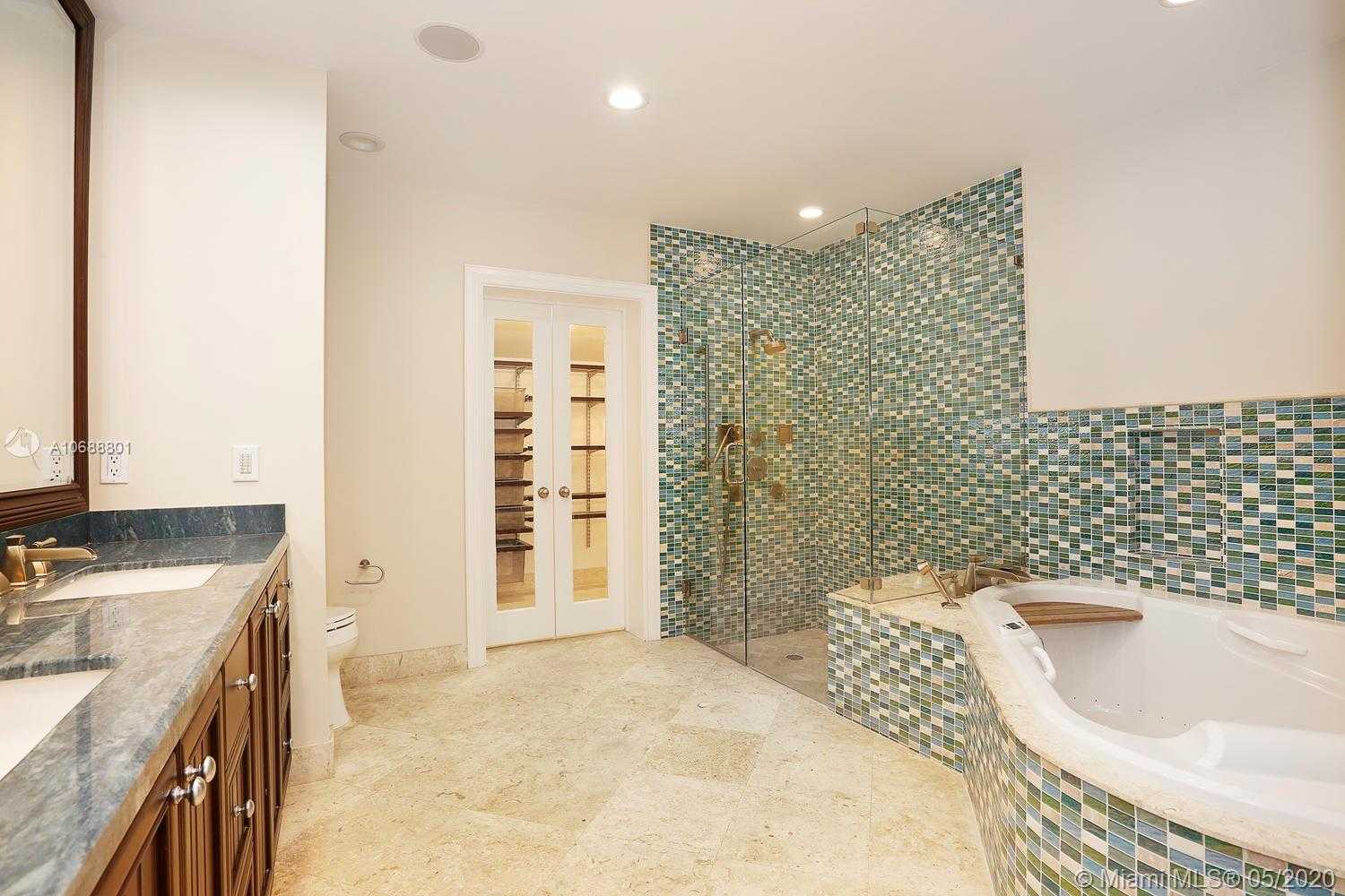 Small Image of 13471 SW 62nd Ave, Pinecrest, FL 33156, USA Number 30