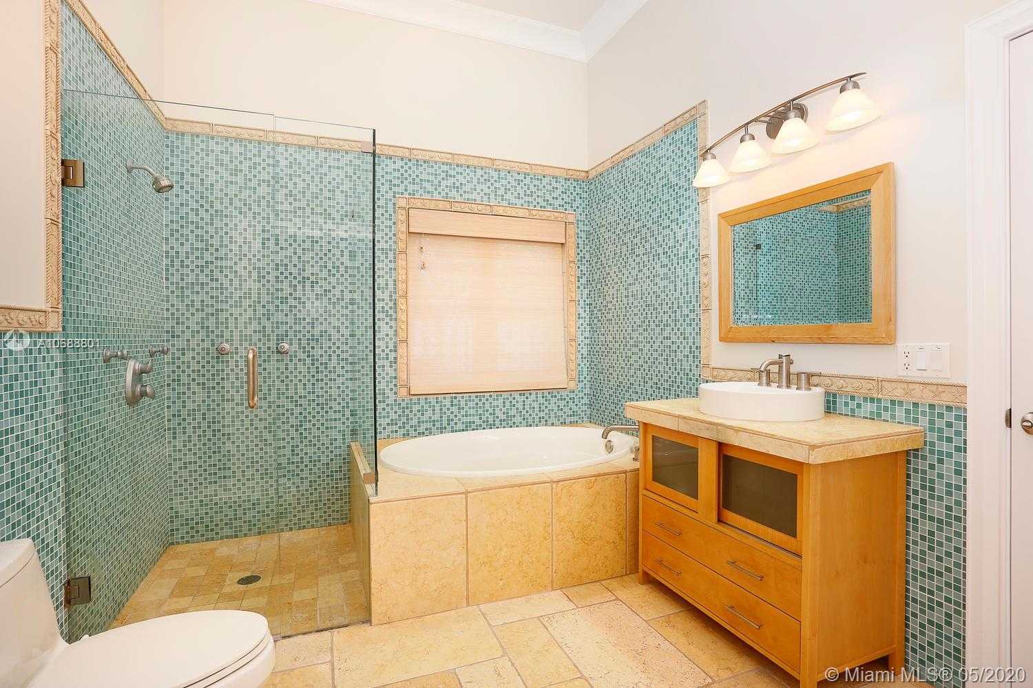 Small Image of 13471 SW 62nd Ave, Pinecrest, FL 33156, USA Number 34