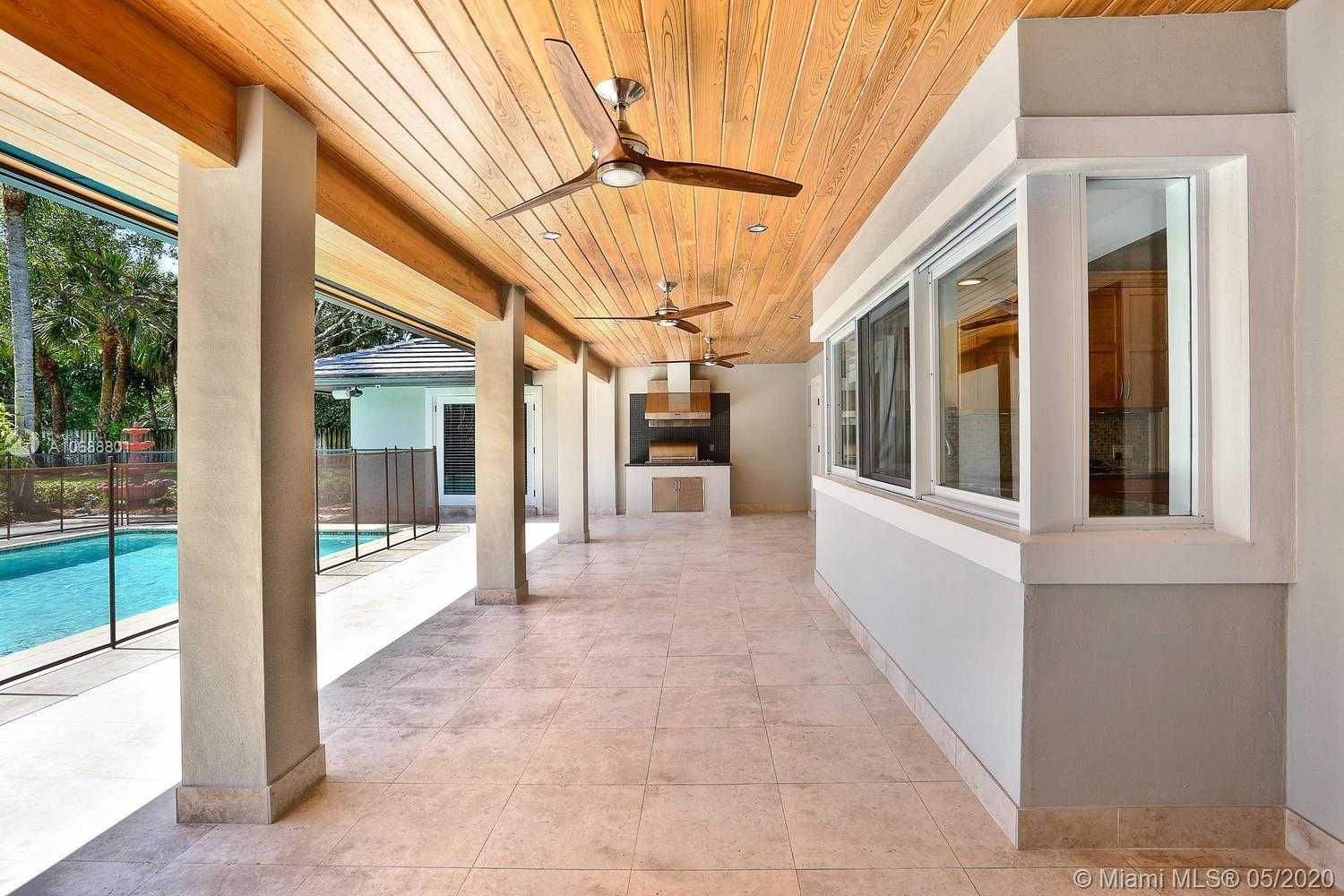 Small Image of 13471 SW 62nd Ave, Pinecrest, FL 33156, USA Number 37