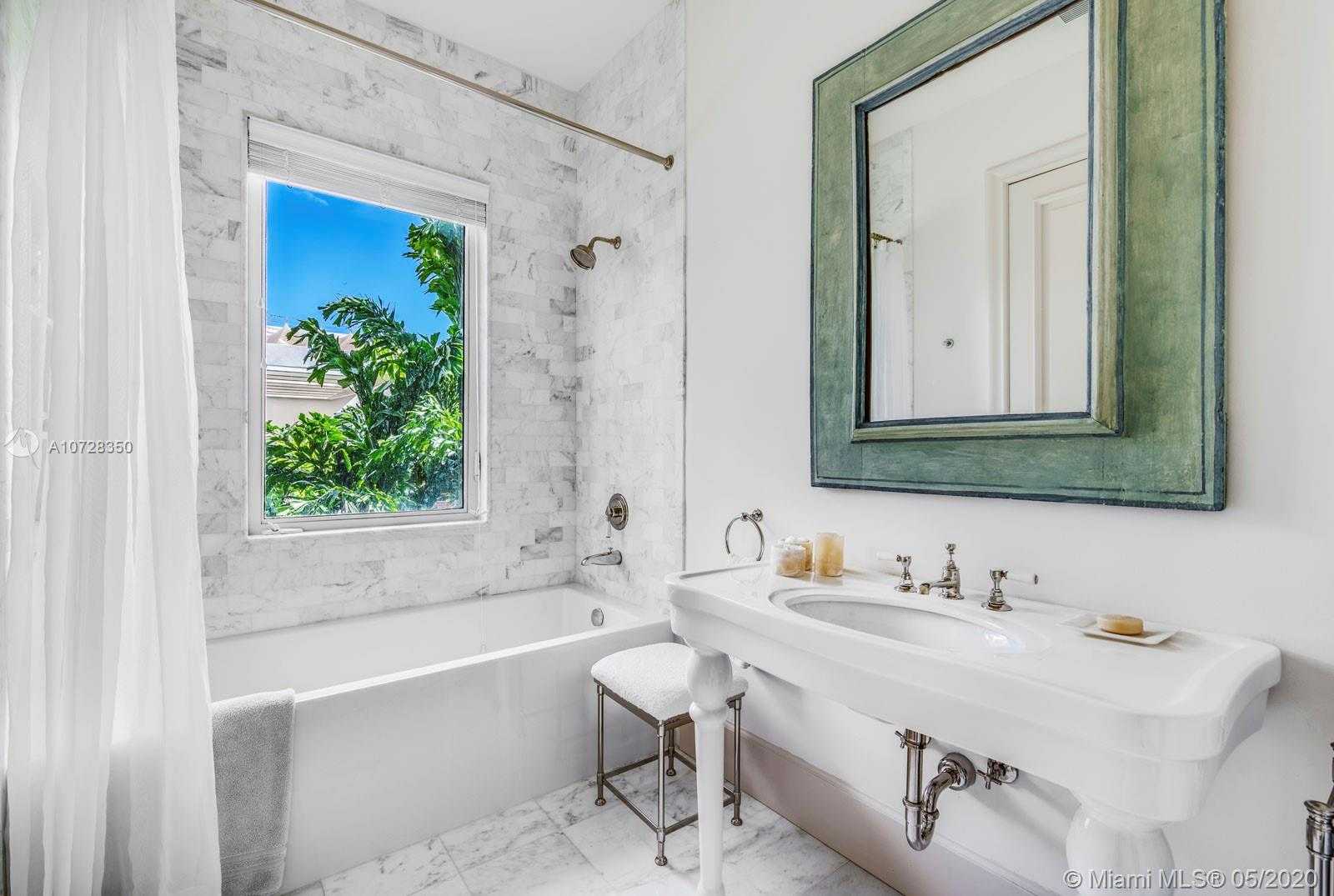 Small Image of 29 STAR ISLAND DR, Miami Beach Number 38