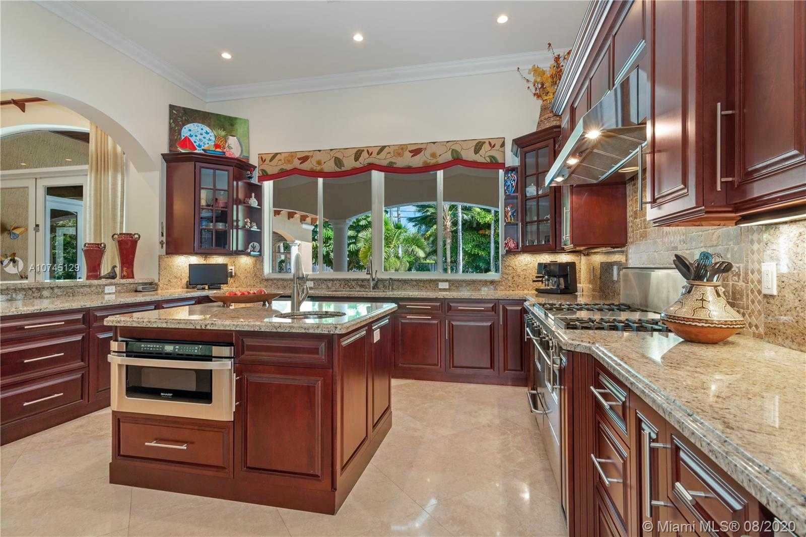 Small Image of 8101 SOUTH WEST 133RD ST, Pinecrest Number 5