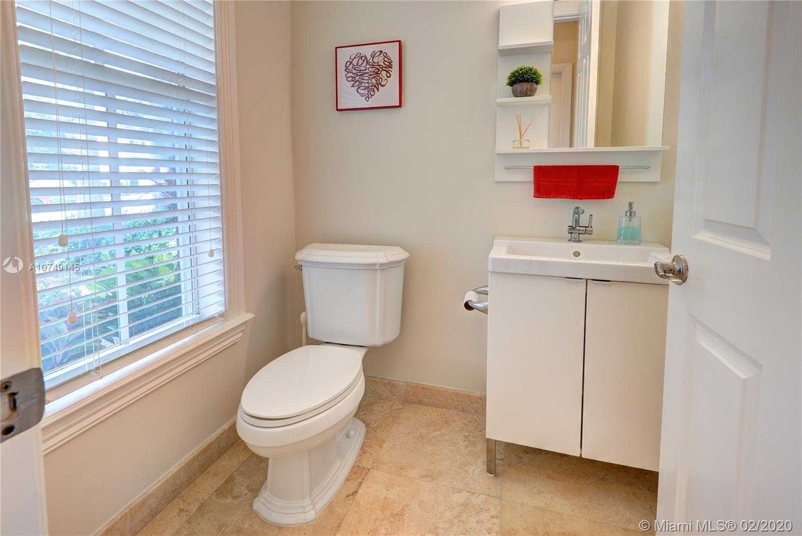 Small Image of 1515 SW 23RD STREET, Fort Lauderdale Number 3