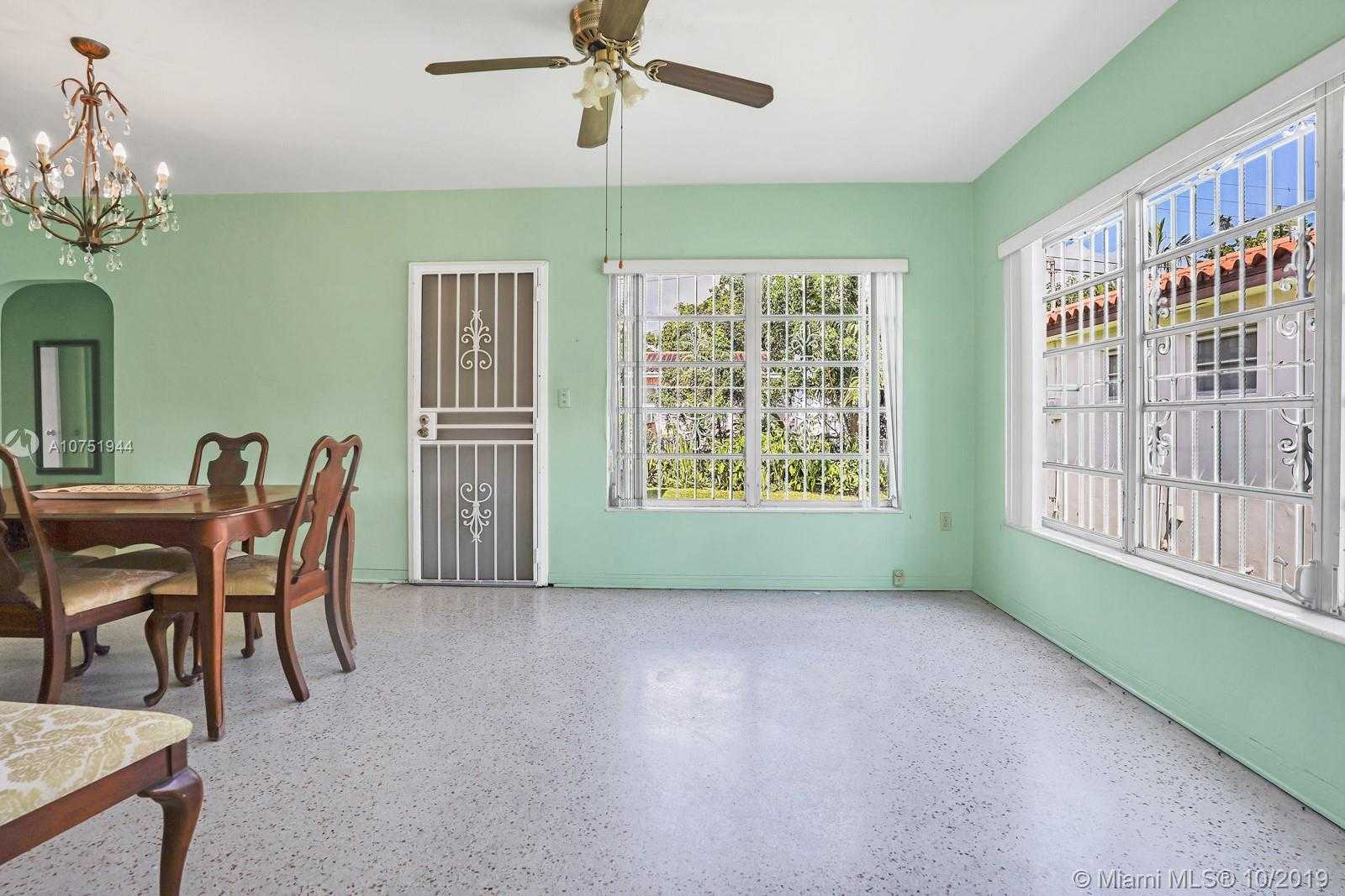 Small Image of 1225 LA MANCHA AVE, Coral Gables Number 13