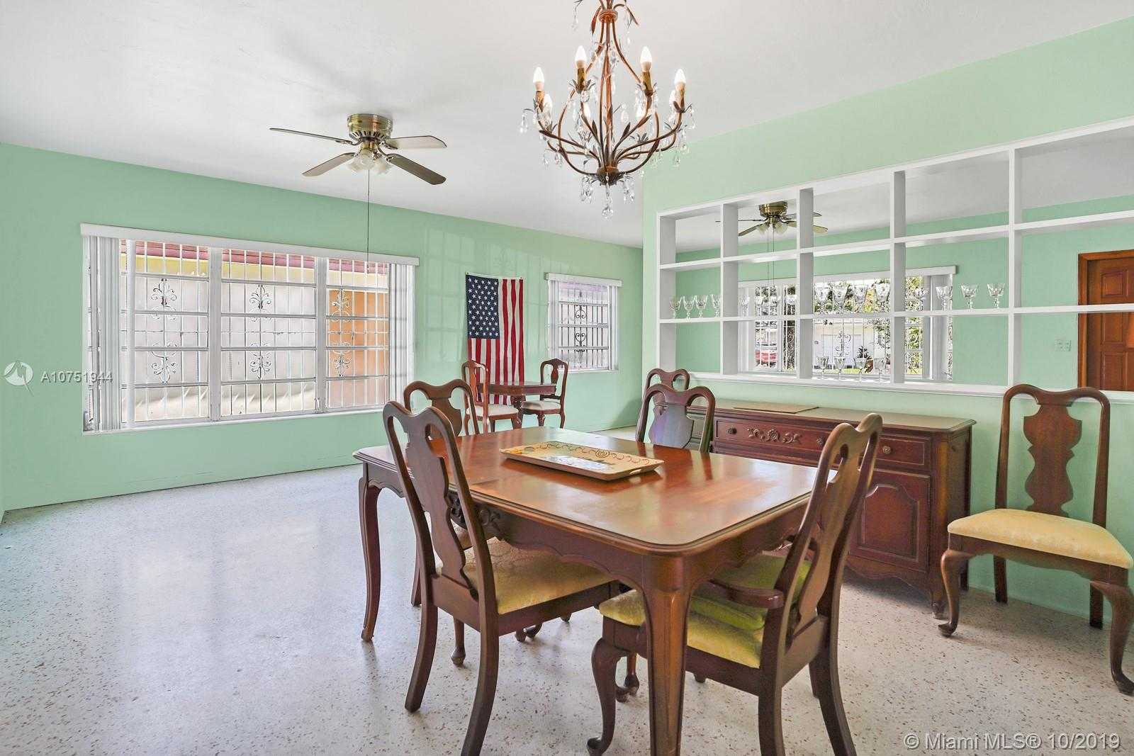 Small Image of 1225 LA MANCHA AVE, Coral Gables Number 14