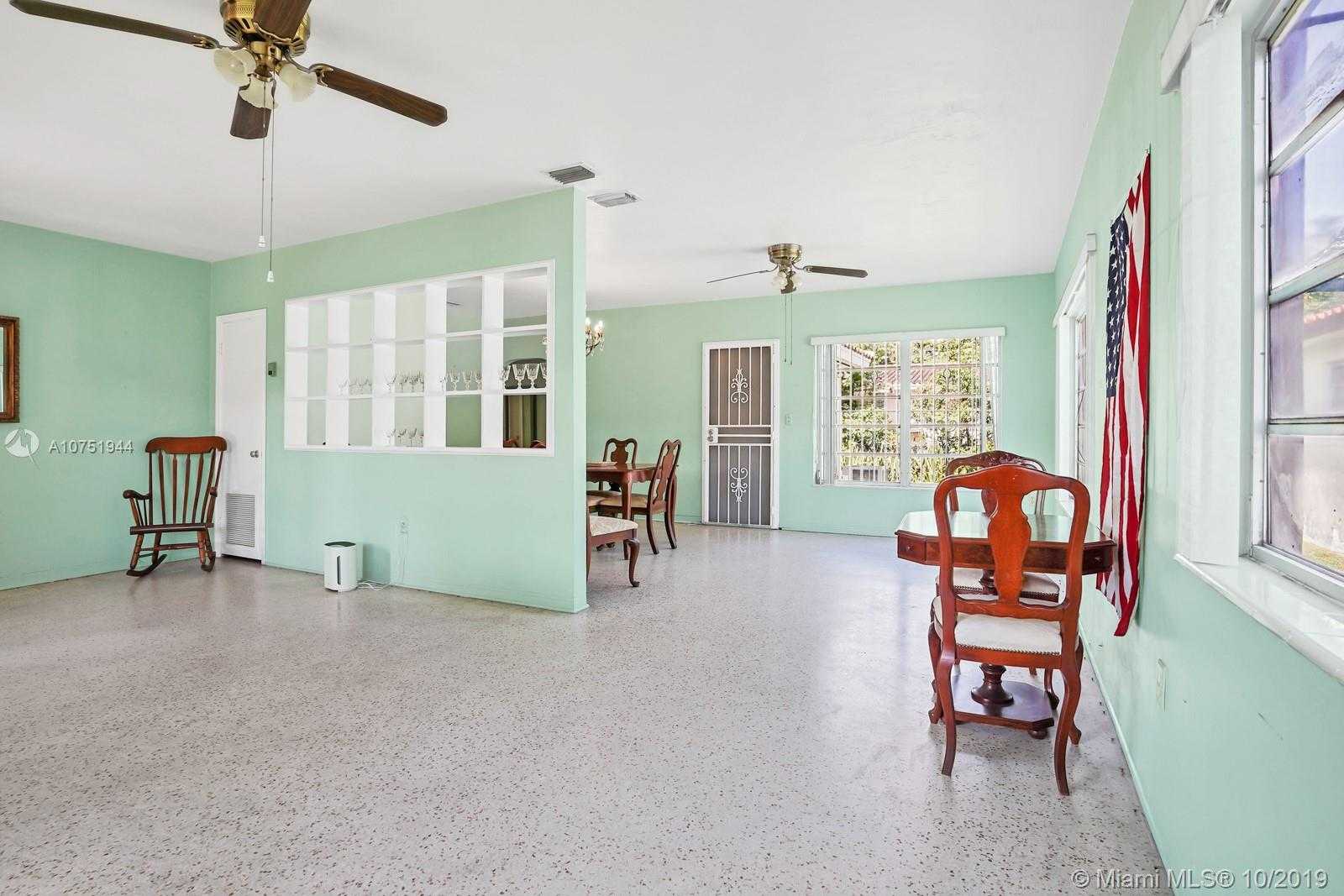 Small Image of 1225 LA MANCHA AVE, Coral Gables Number 16