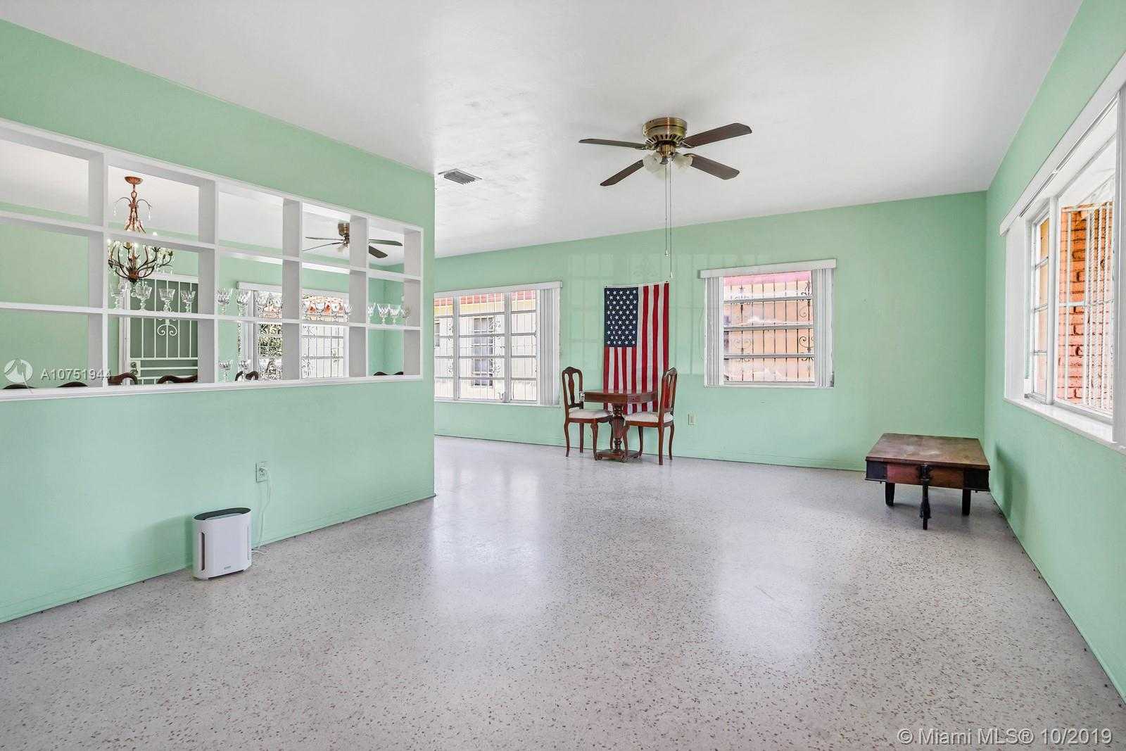 Small Image of 1225 LA MANCHA AVE, Coral Gables Number 17