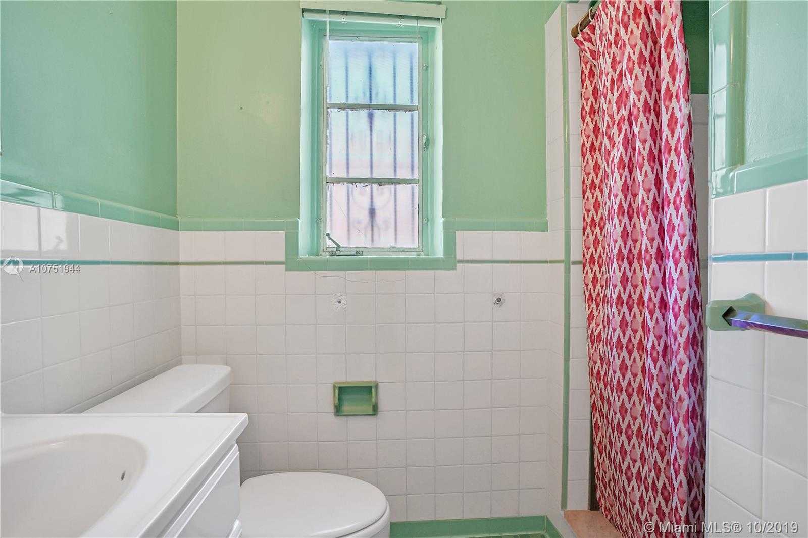Small Image of 1225 LA MANCHA AVE, Coral Gables Number 5