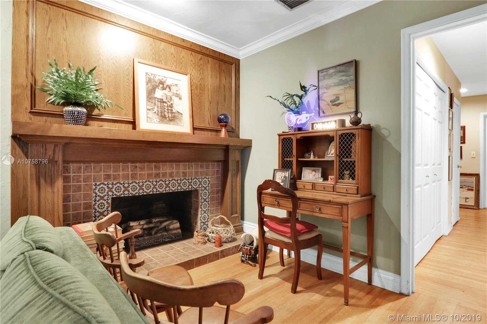 Small Image of 5890 SOUTH WEST 80TH ST, South Miami Number 11