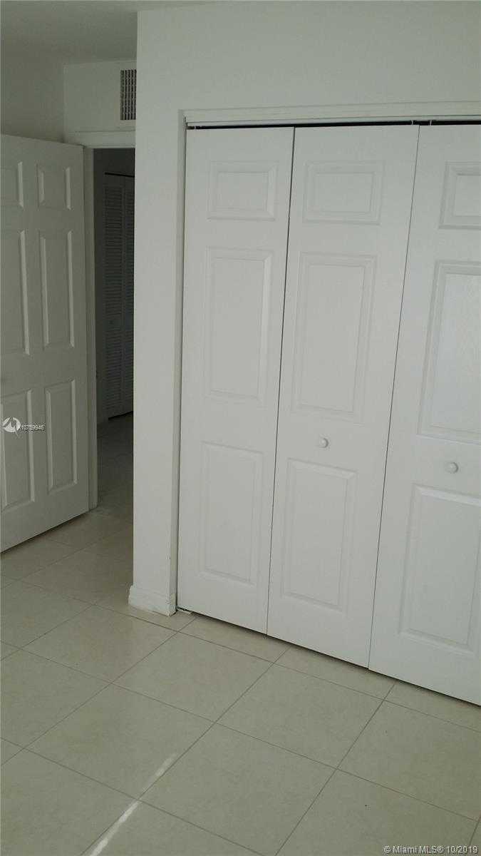 Small Object Image