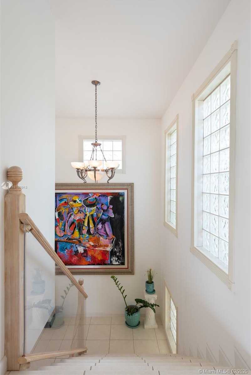 Small Image of 155 ATLANTIC CIRCLE DR, Tavernier Number 30
