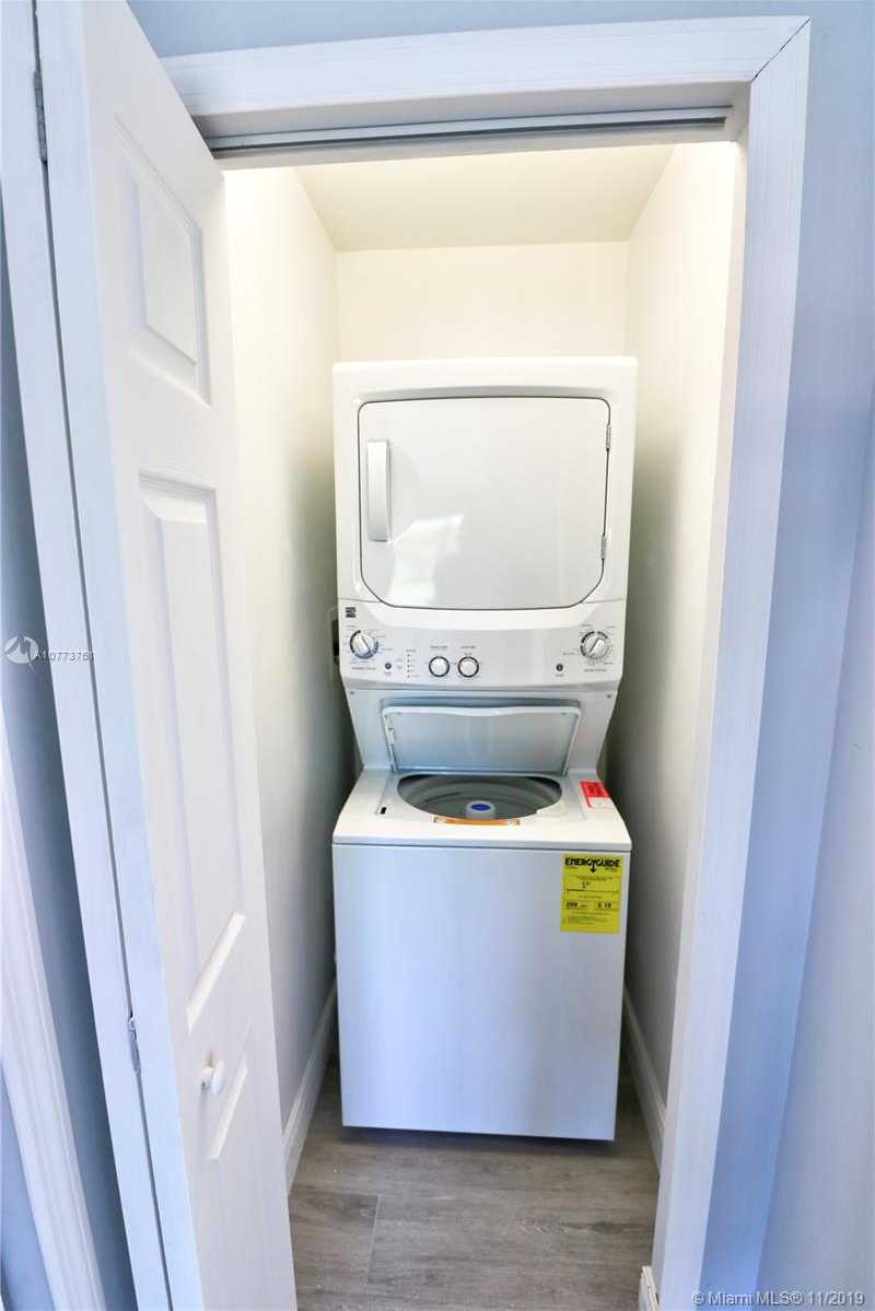 Small Image of 8220 NORTH WEST 181 ST, Miami Number 18