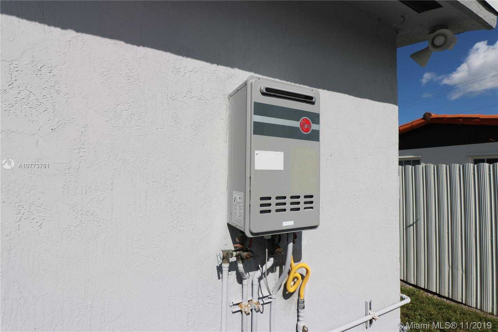 Small Image of 8220 NORTH WEST 181 ST, Miami Number 28