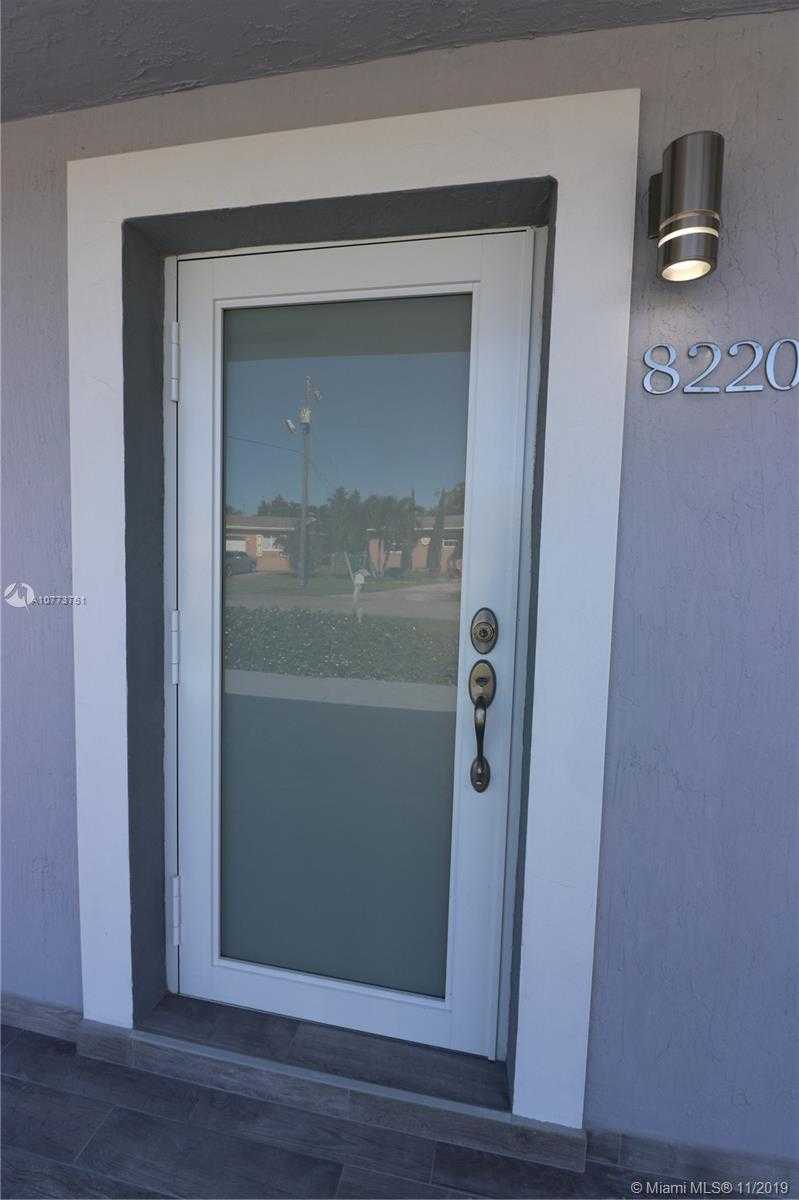 Small Image of 8220 NORTH WEST 181 ST, Miami Number 31