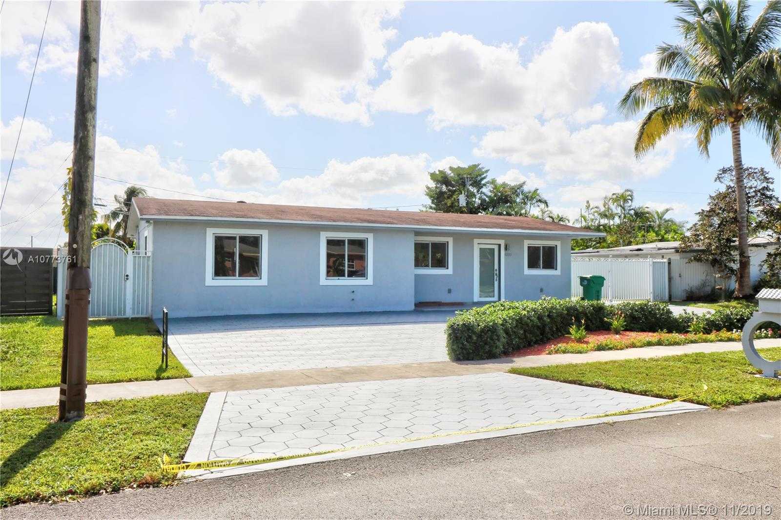 Small Image of 8220 NORTH WEST 181 ST, Miami Number 4