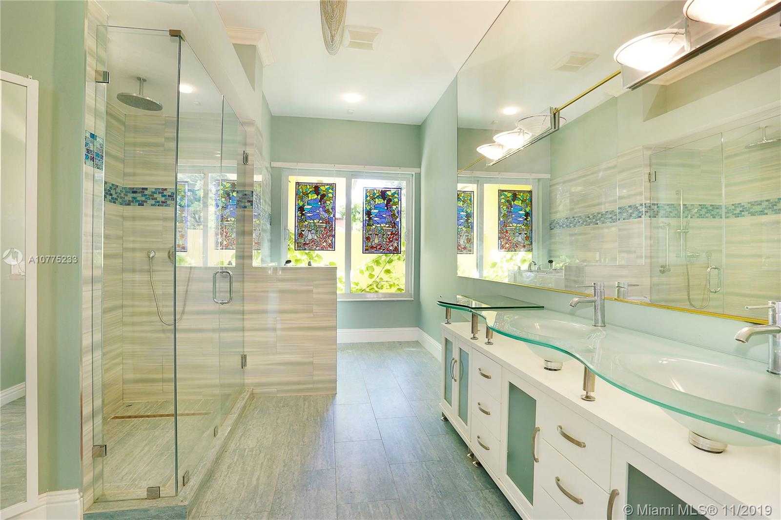 Small Image of 355 COSTANERA RD, Coral Gables Number 16