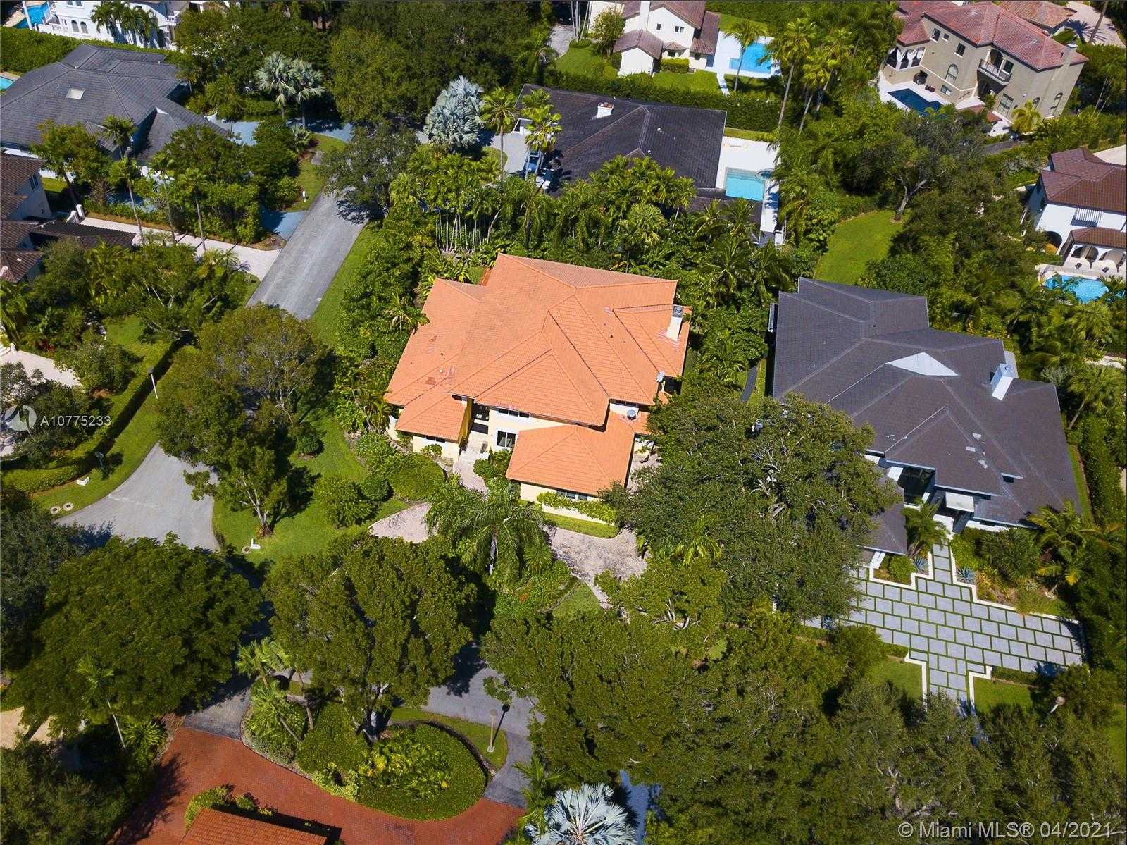 Small Image of 355 COSTANERA RD, Coral Gables Number 32