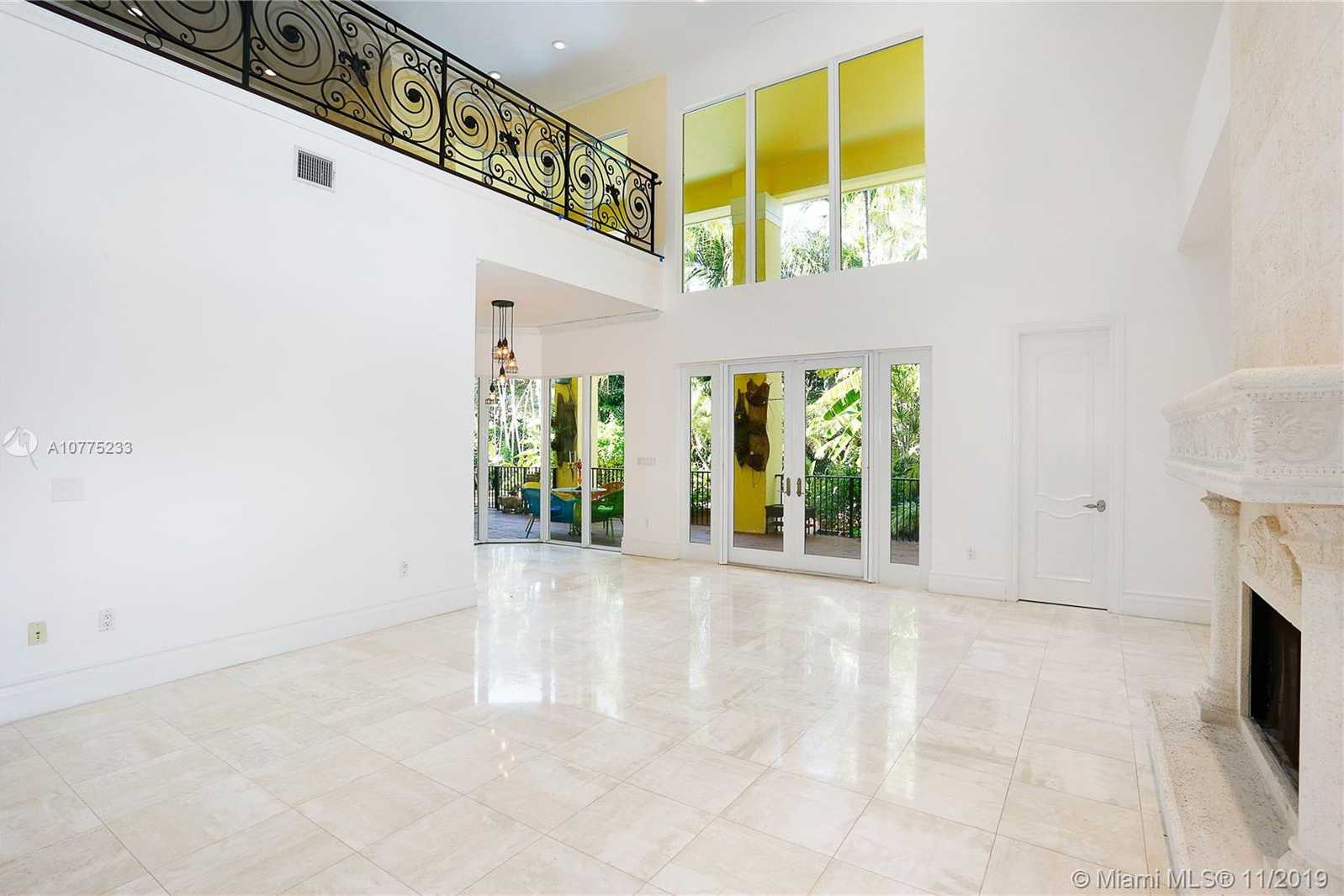 Small Image of 355 COSTANERA RD, Coral Gables Number 9