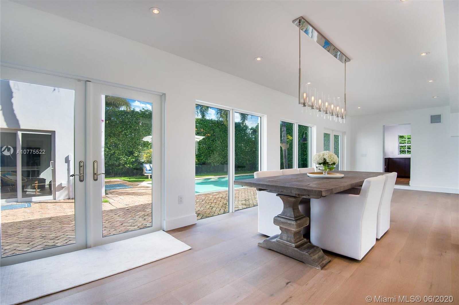 Small Image of 939 WEST 47TH CT, Miami Beach Number 10