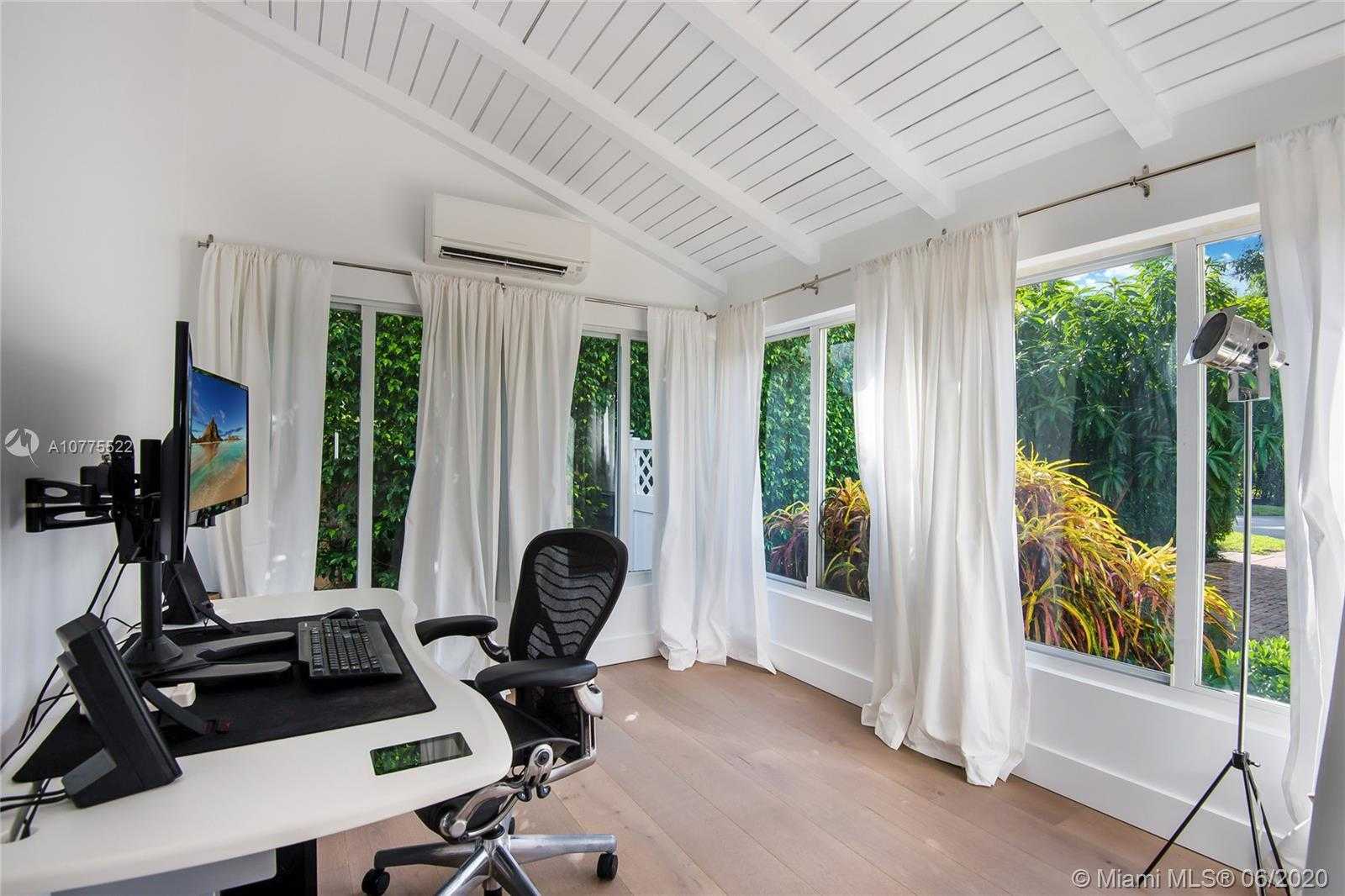 Small Image of 939 WEST 47TH CT, Miami Beach Number 12