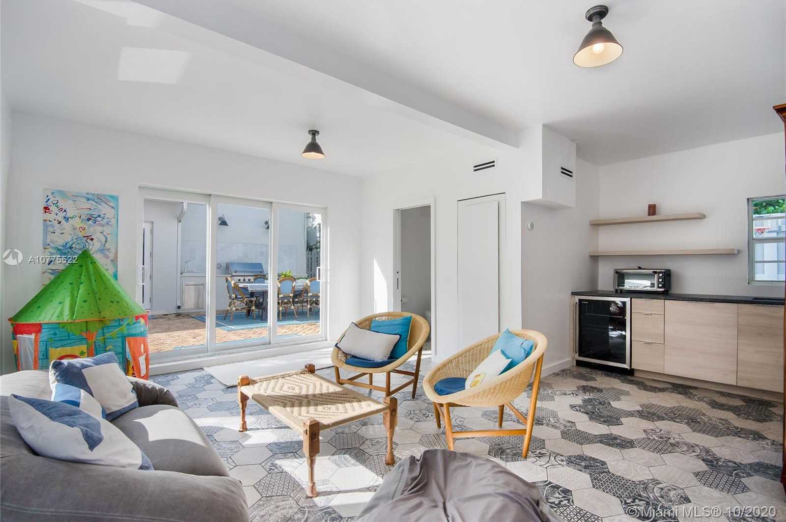 Small Image of 939 WEST 47TH CT, Miami Beach Number 22
