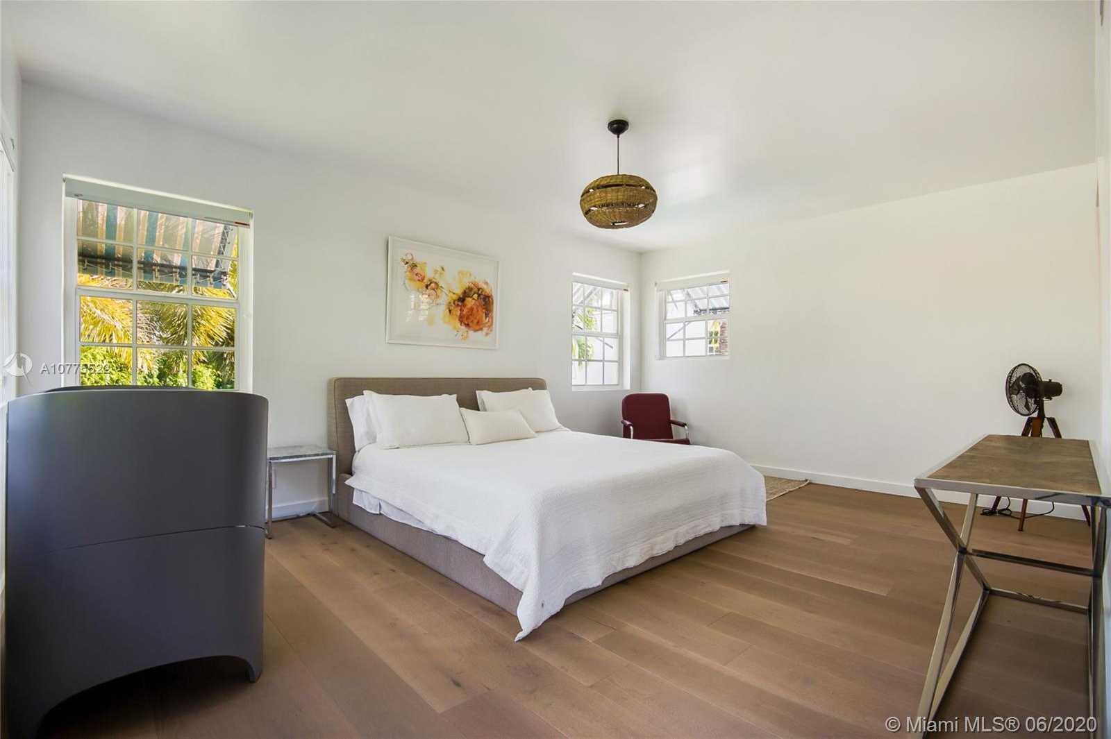 Small Image of 939 WEST 47TH CT, Miami Beach Number 26
