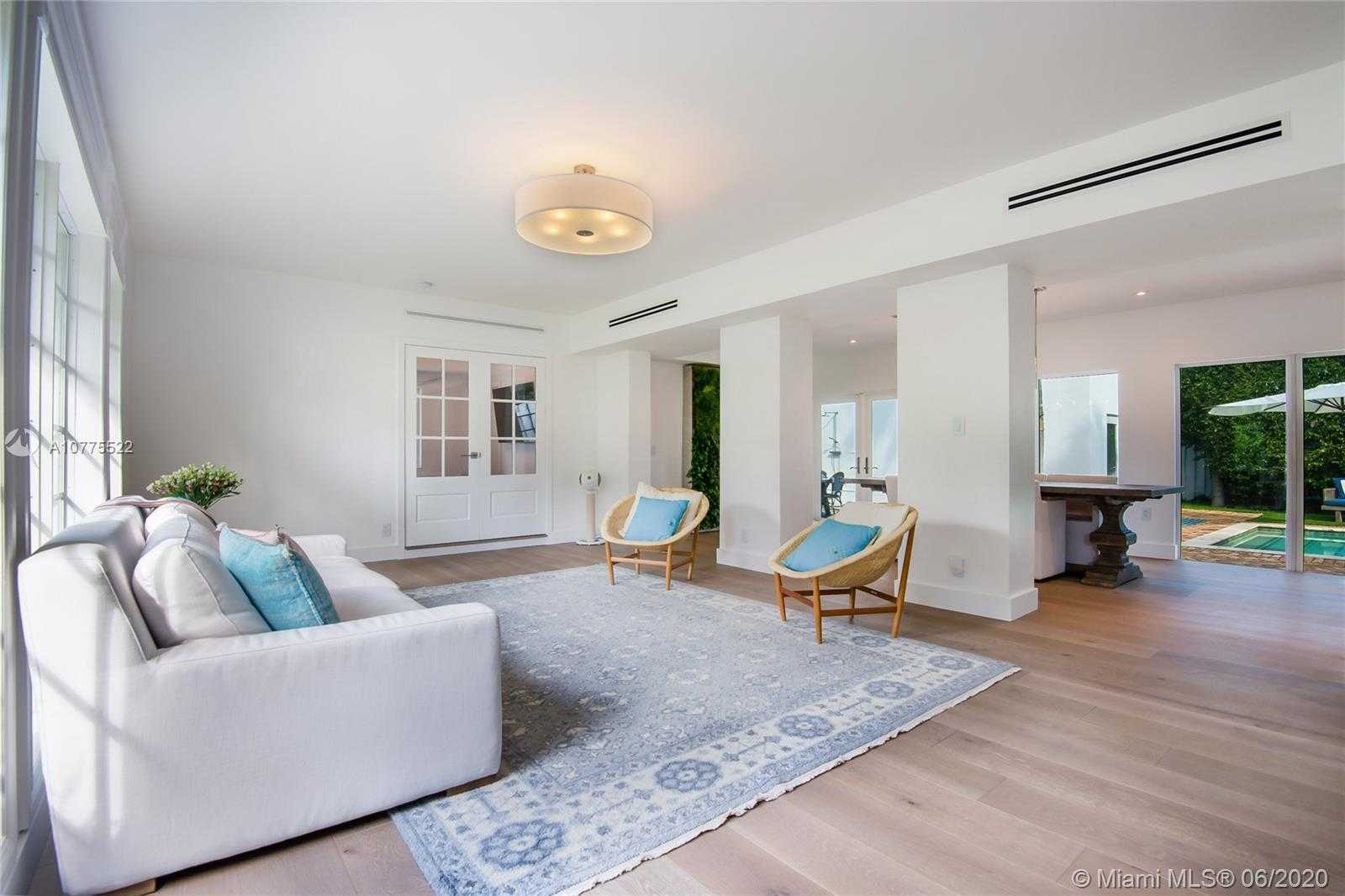 Small Image of 939 WEST 47TH CT, Miami Beach Number 6