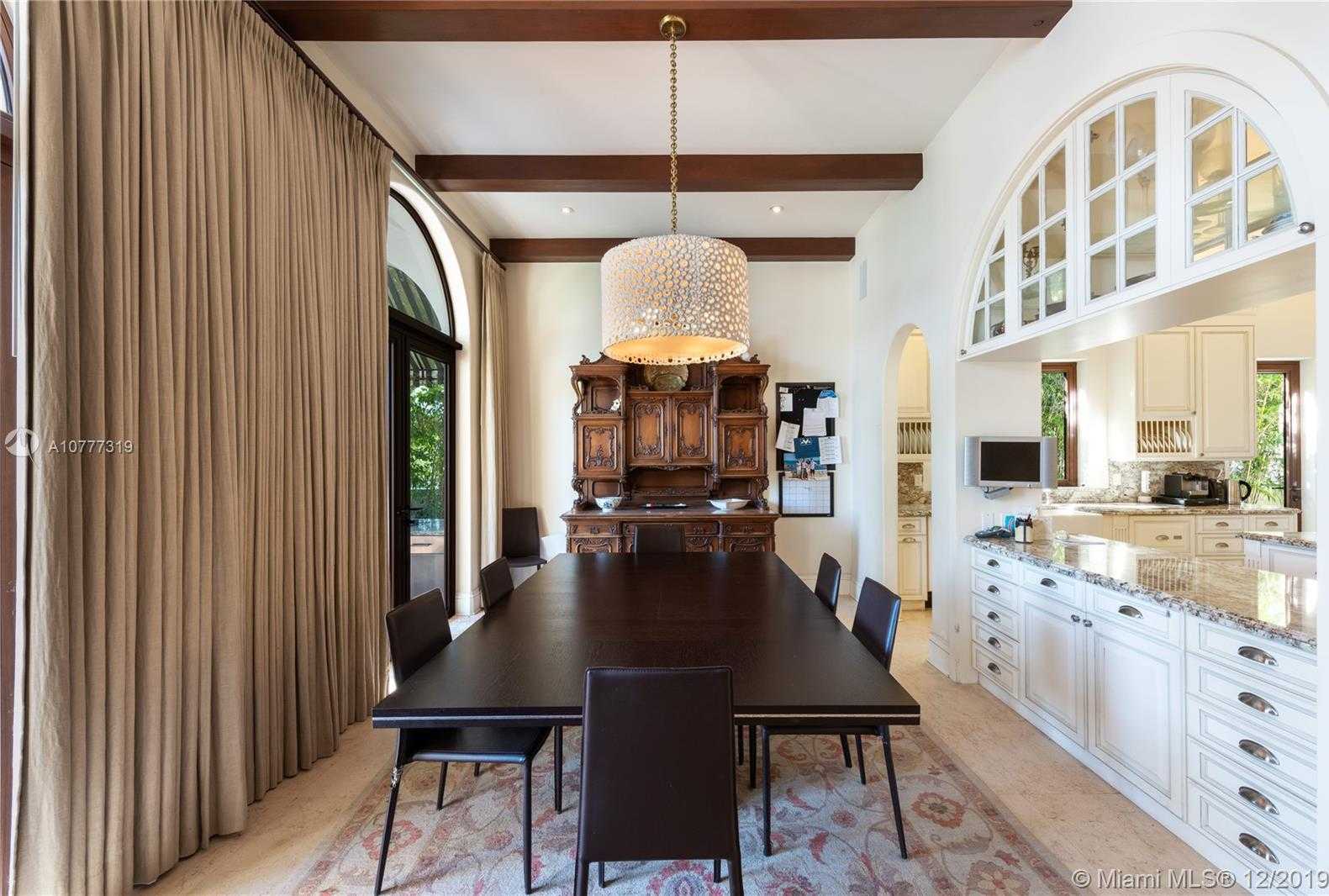 Small Image of 714 LAKEVIEW DR, Miami Beach Number 17