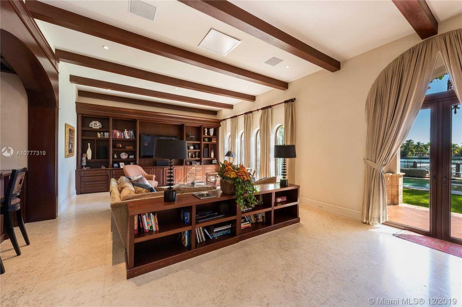 Small Image of 714 LAKEVIEW DR, Miami Beach Number 19