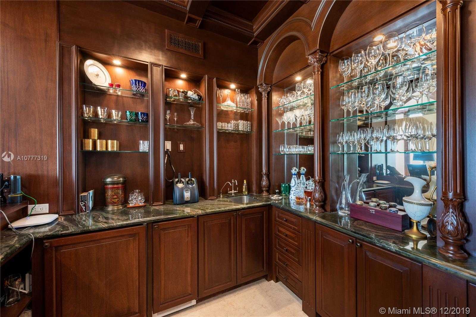 Small Image of 714 LAKEVIEW DR, Miami Beach Number 22