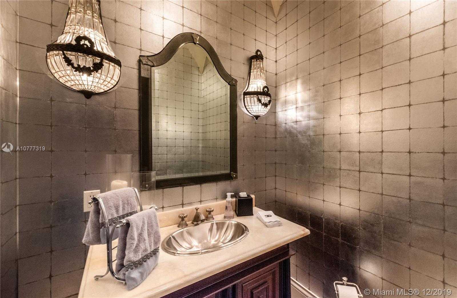 Small Image of 714 LAKEVIEW DR, Miami Beach Number 39