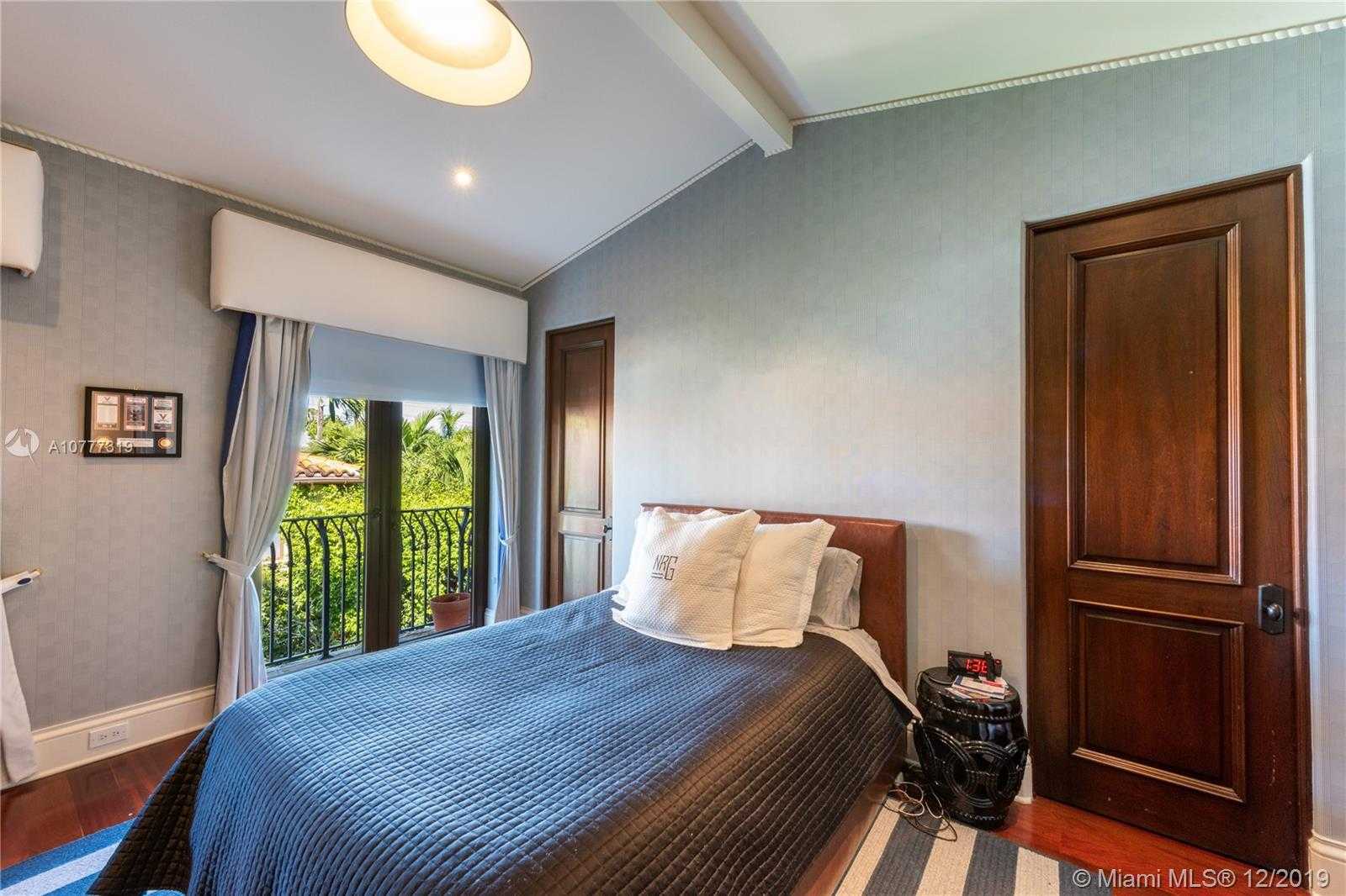 Small Image of 714 LAKEVIEW DR, Miami Beach Number 40