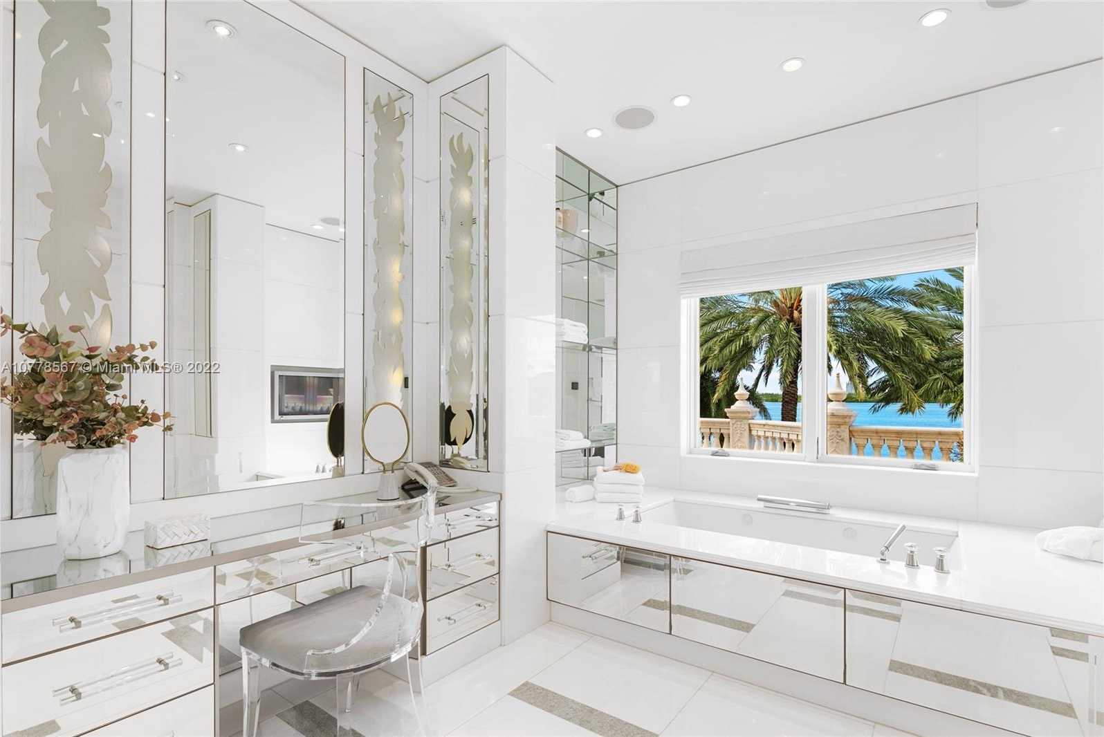 Small Image of 182 BAL BAY DR, Bal Harbour Number 31
