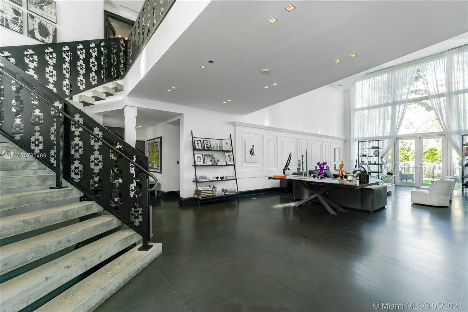 Small Image of 56 BAL BAY DR, Bal Harbour Number 15
