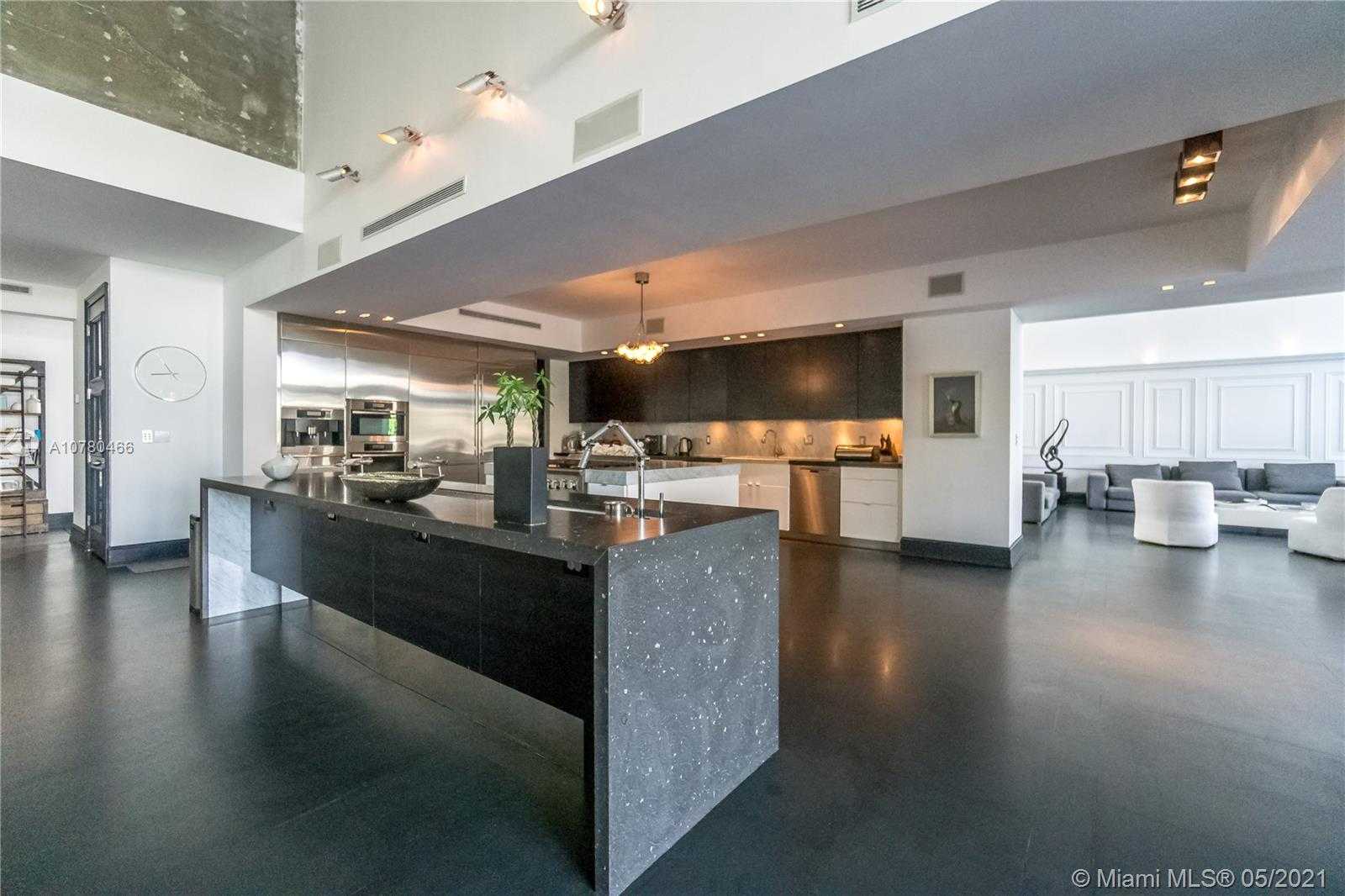 Small Image of 56 BAL BAY DR, Bal Harbour Number 19