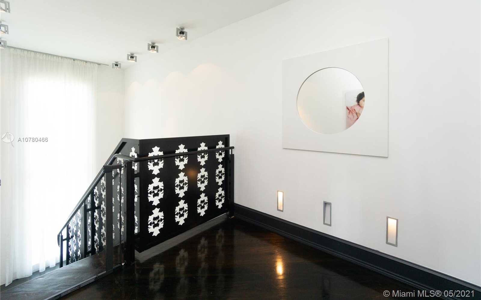 Small Image of 56 BAL BAY DR, Bal Harbour Number 42